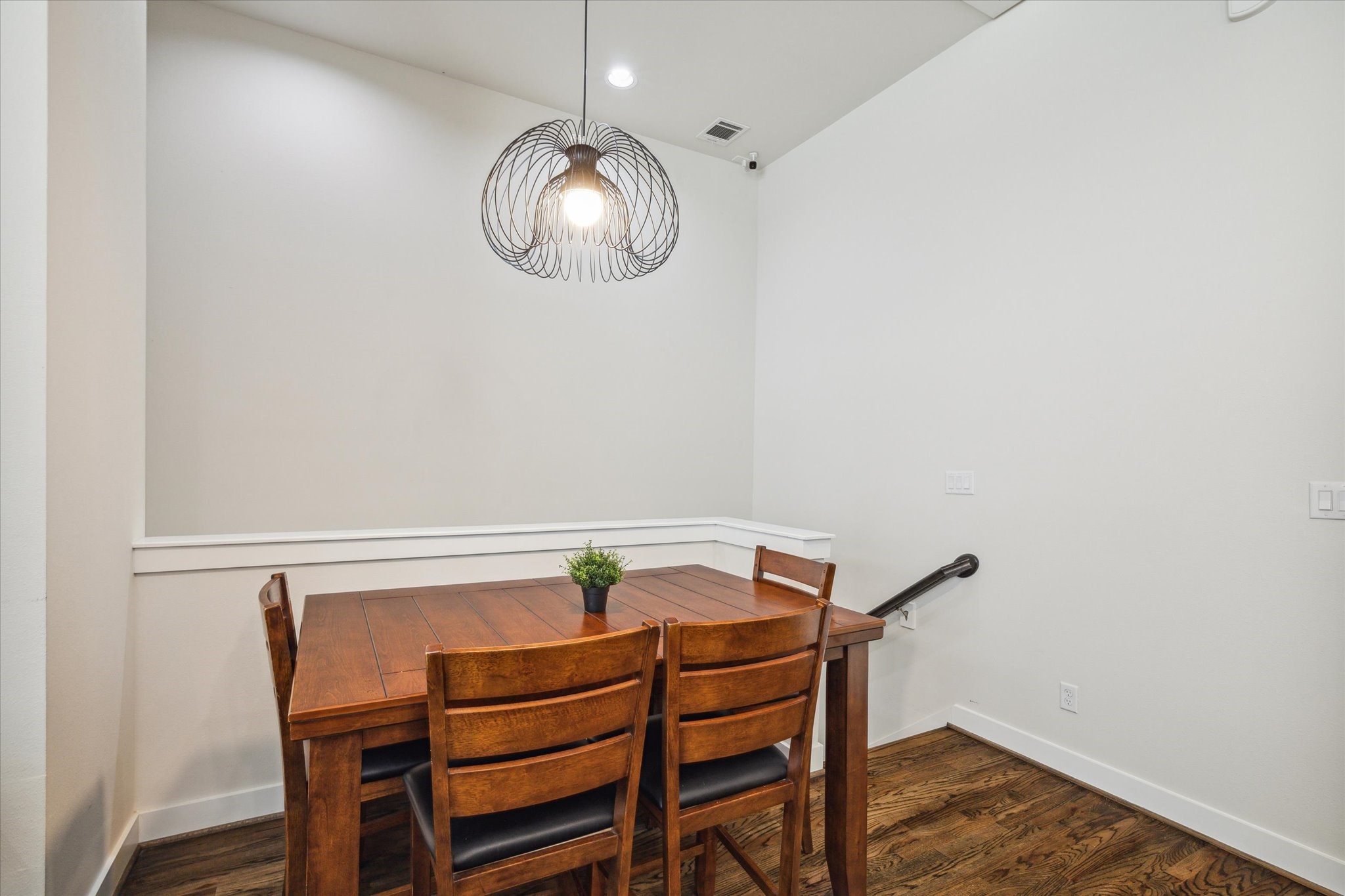 52 N Hutcheson Street Property Photo 2