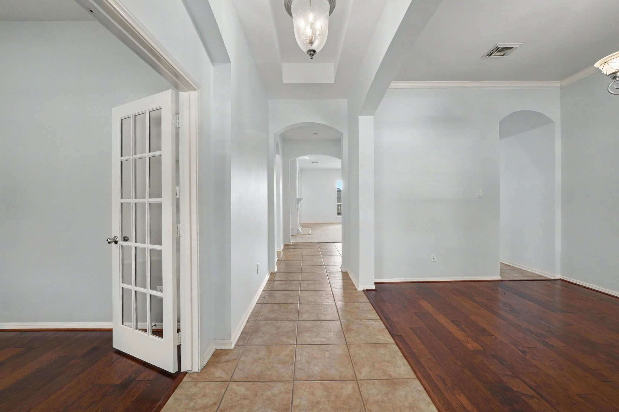 2503 Falcon Knoll Lane Property Photo 7