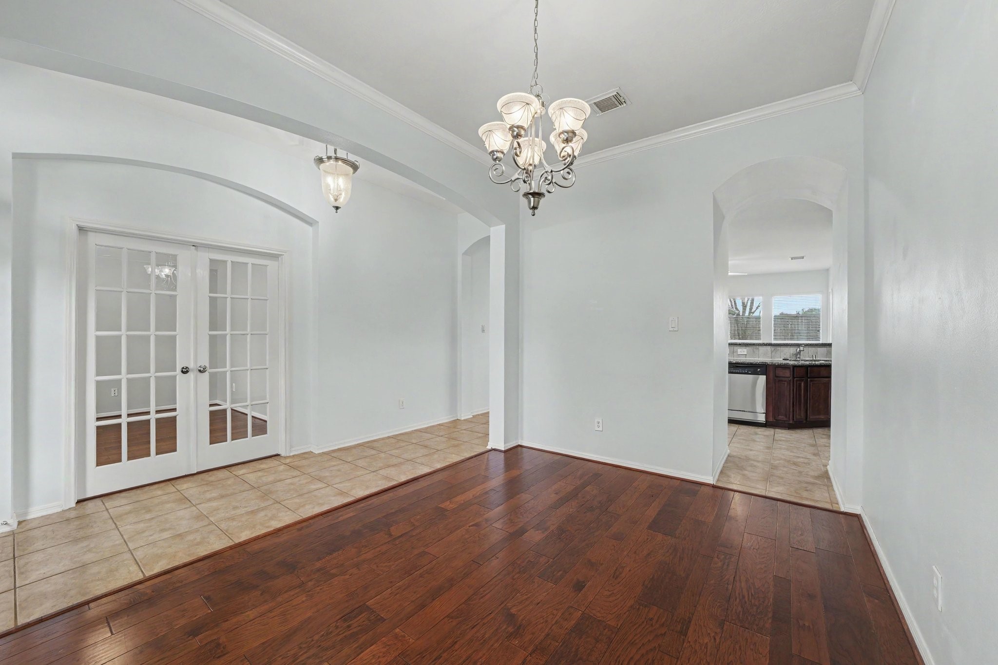 2503 Falcon Knoll Lane Property Photo 8