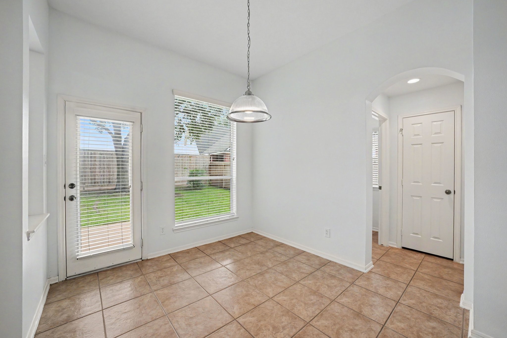 2503 Falcon Knoll Lane Property Photo 20