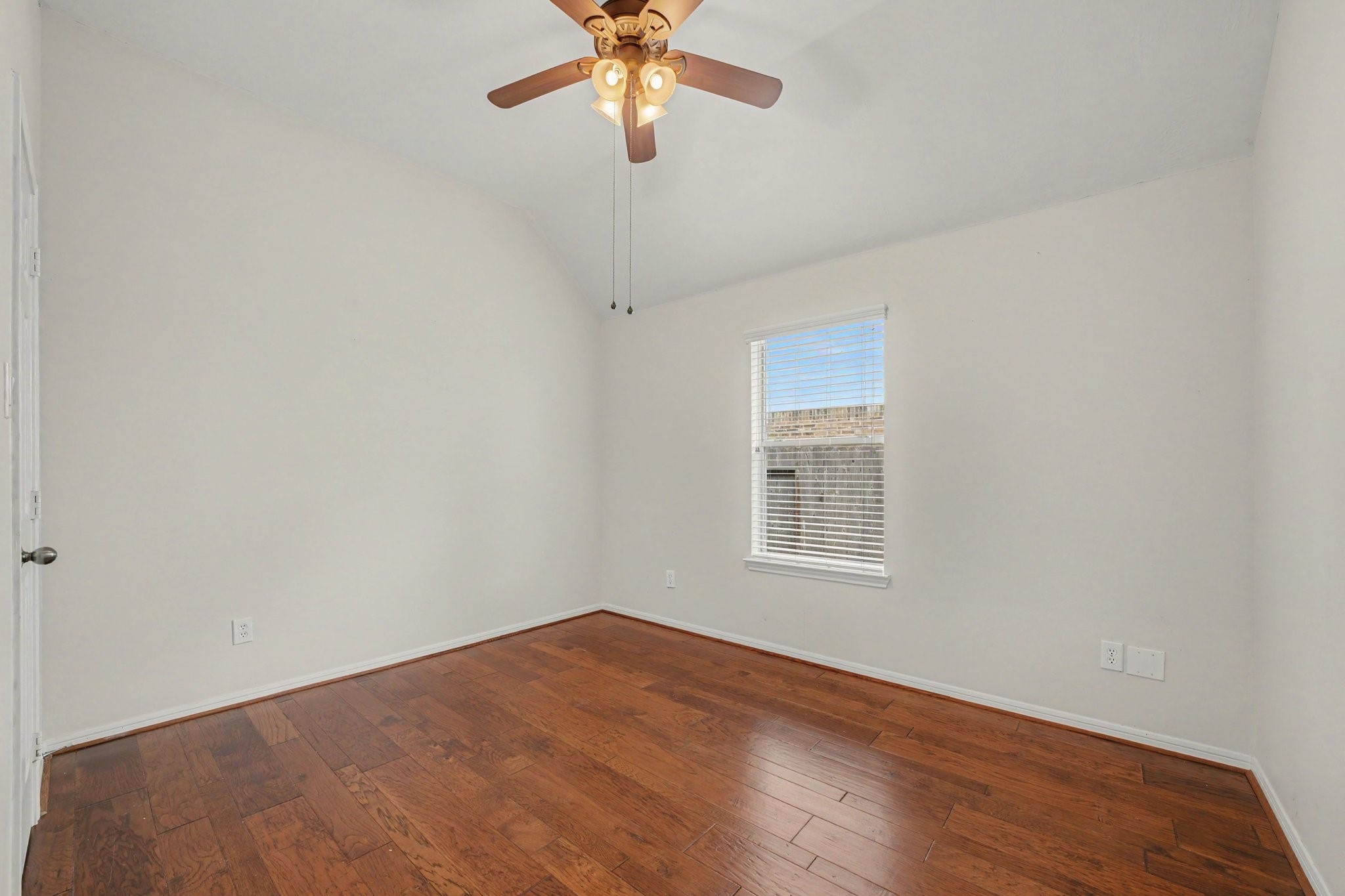 2503 Falcon Knoll Lane Property Photo 27