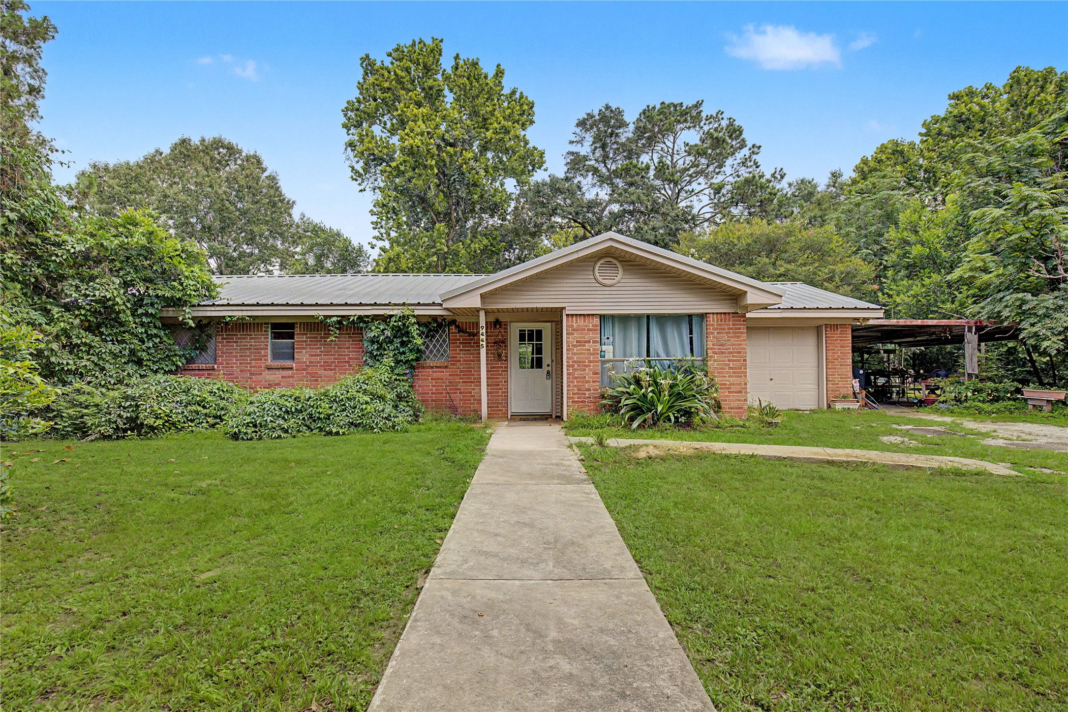 9445 Highway 150 Property Photo 1