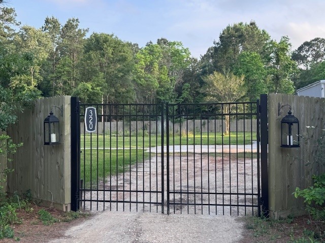 320 County Road 2282
