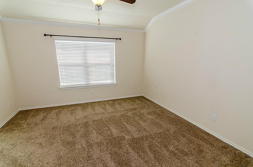6474 Calgary Woods Lane Property Photo 13