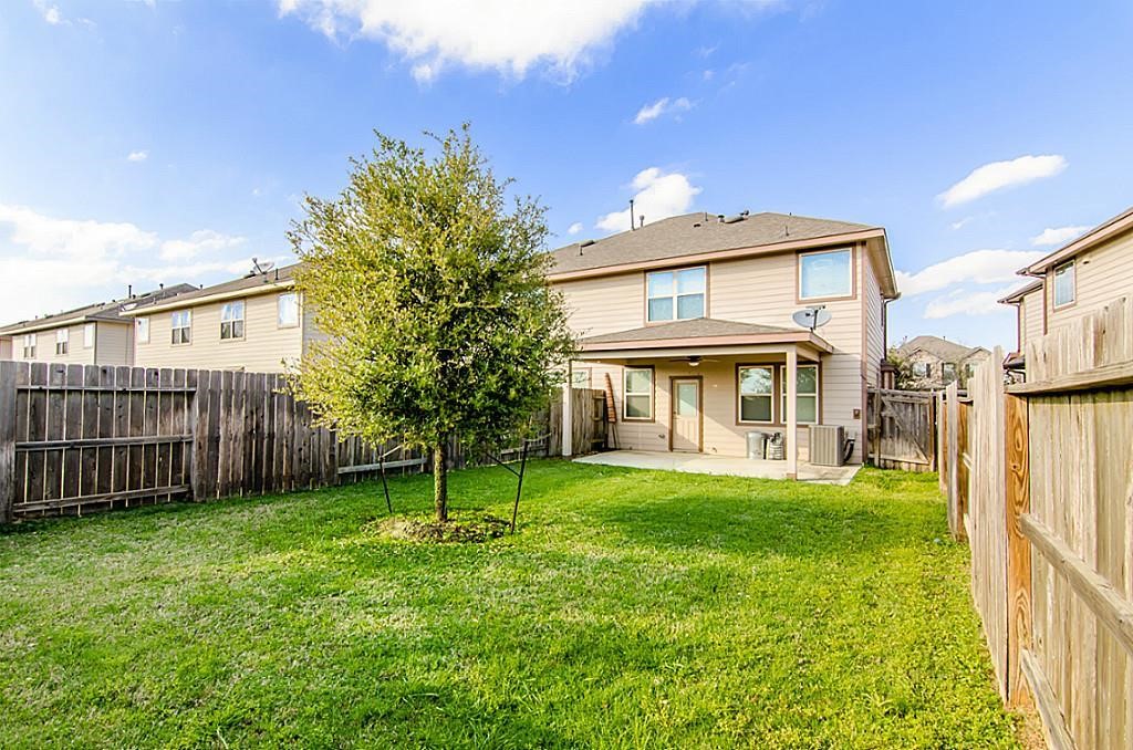 6474 Calgary Woods Lane Property Photo 16