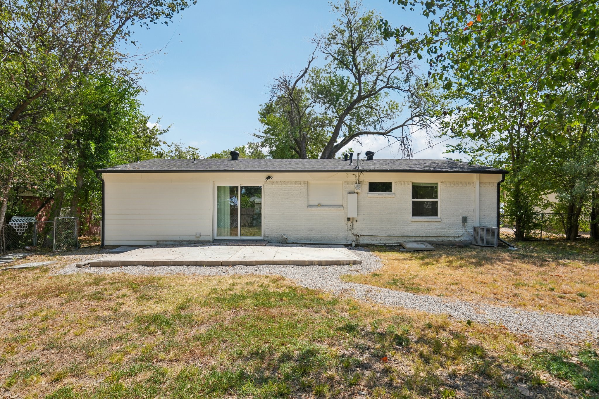 4507 Hyde Park Drive Property Photo 6
