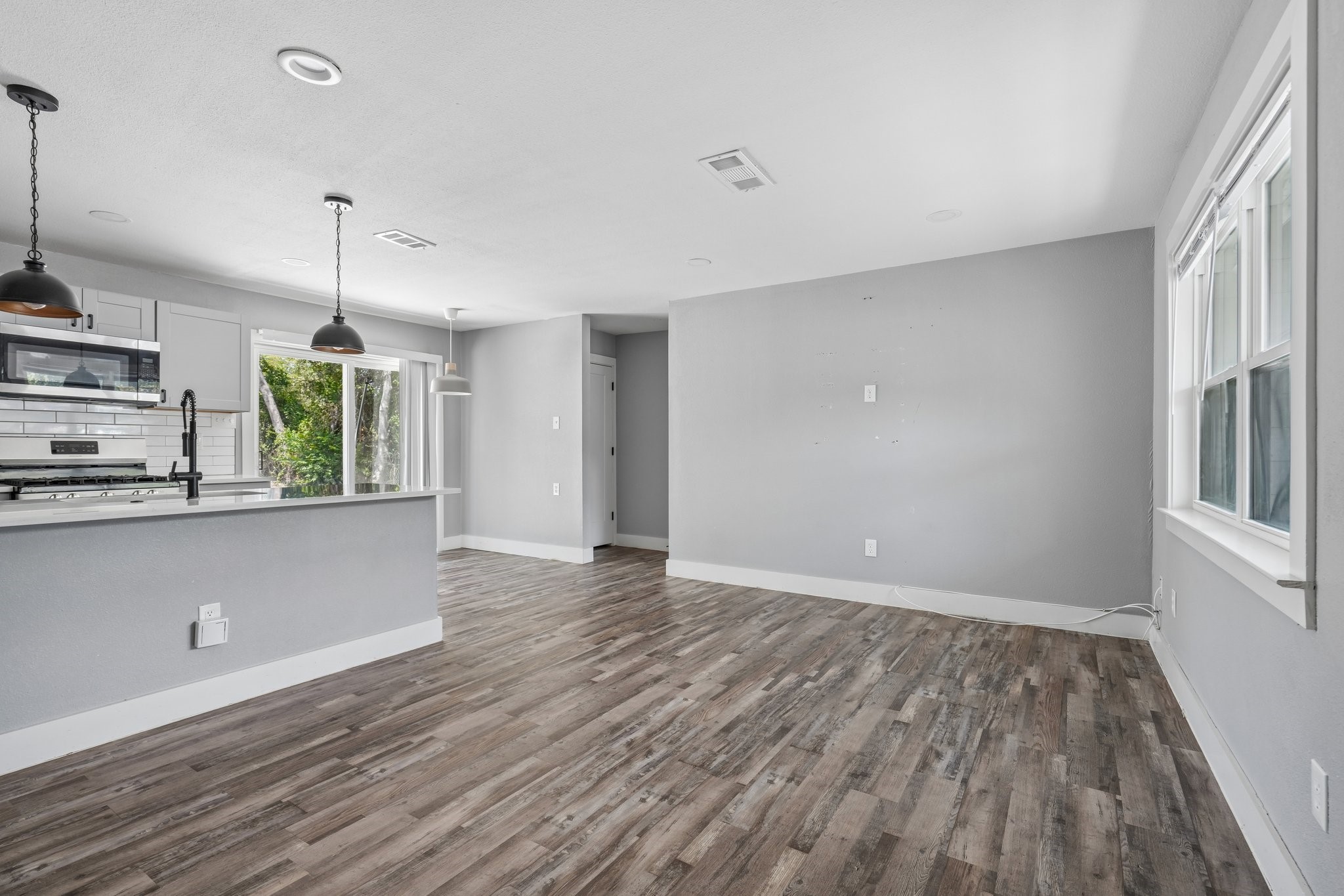 4507 Hyde Park Drive Property Photo 10