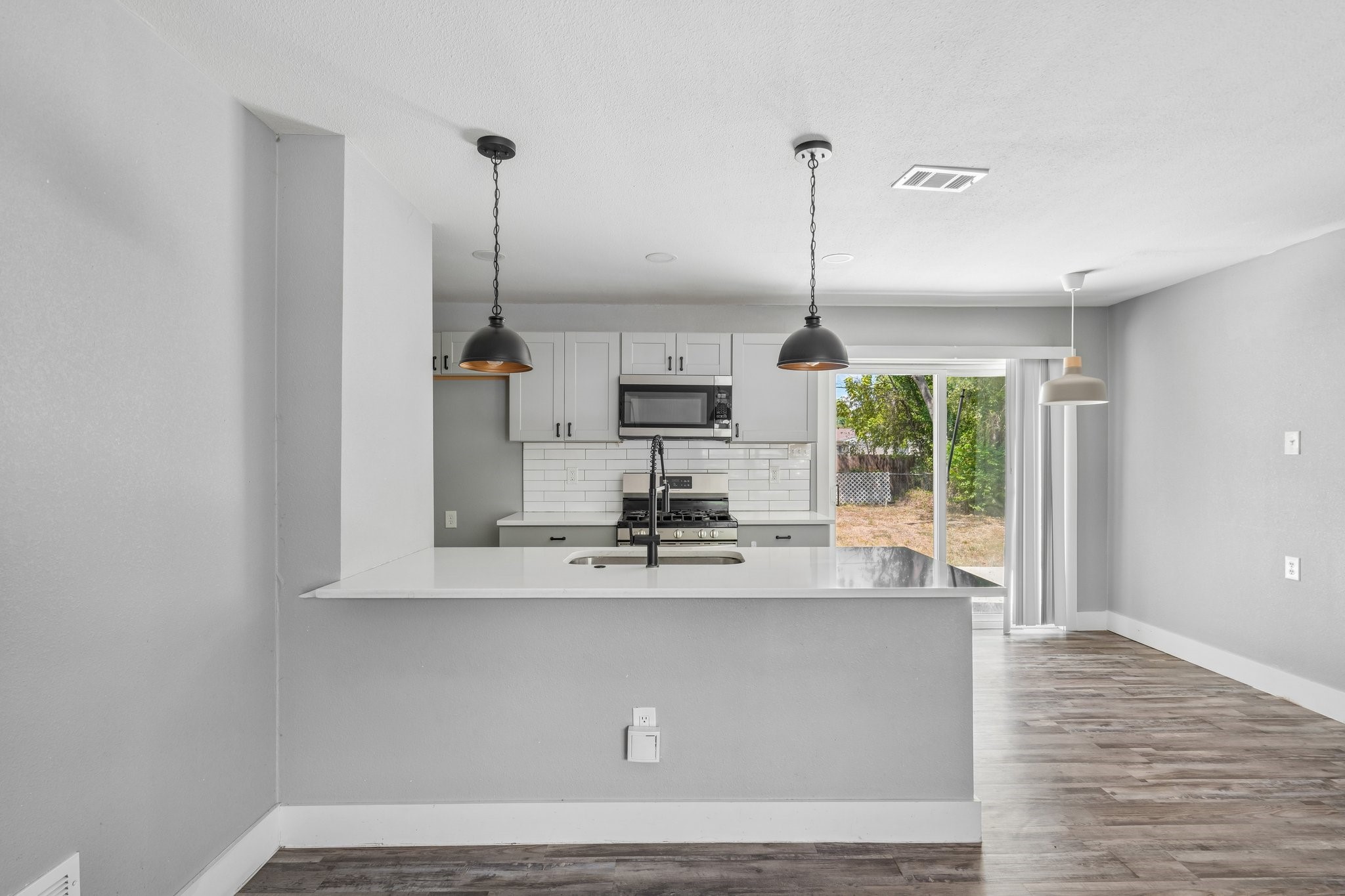4507 Hyde Park Drive Property Photo 12