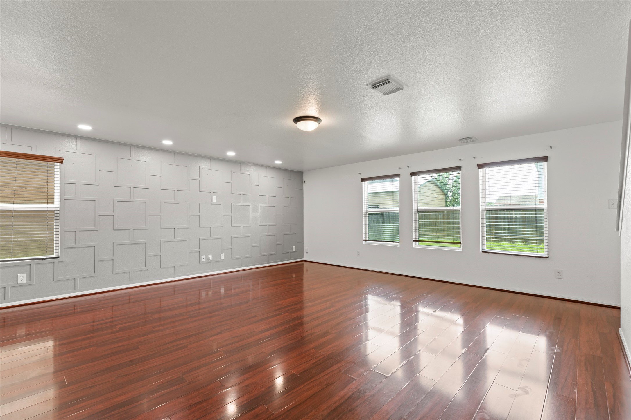 20114 Windystone Drive Property Photo 13