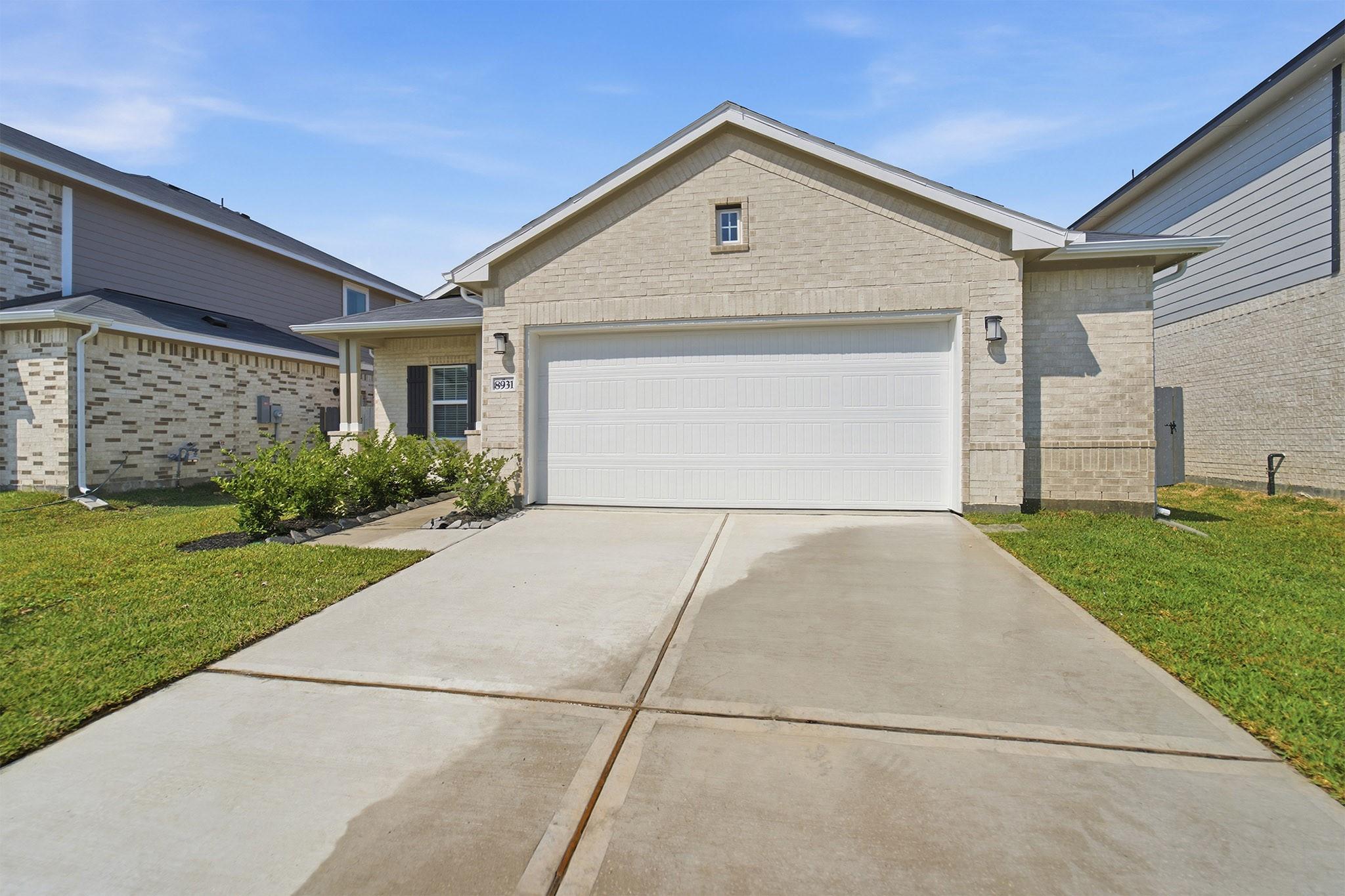 8931 Gull Canyon Drive, Baytown Tx 77521 Property Photo 3