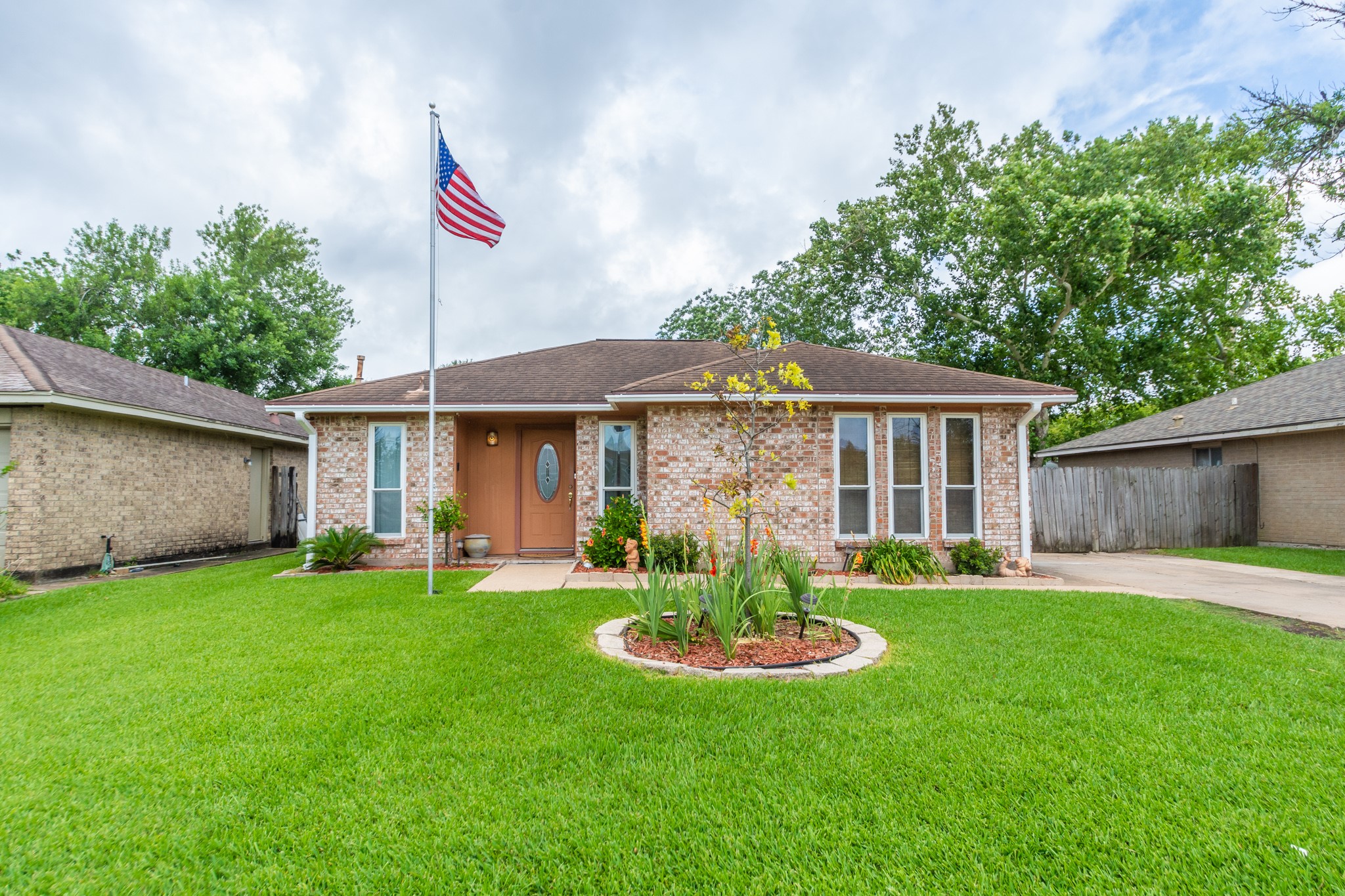1714 Magnolia Drive Property Photo 1