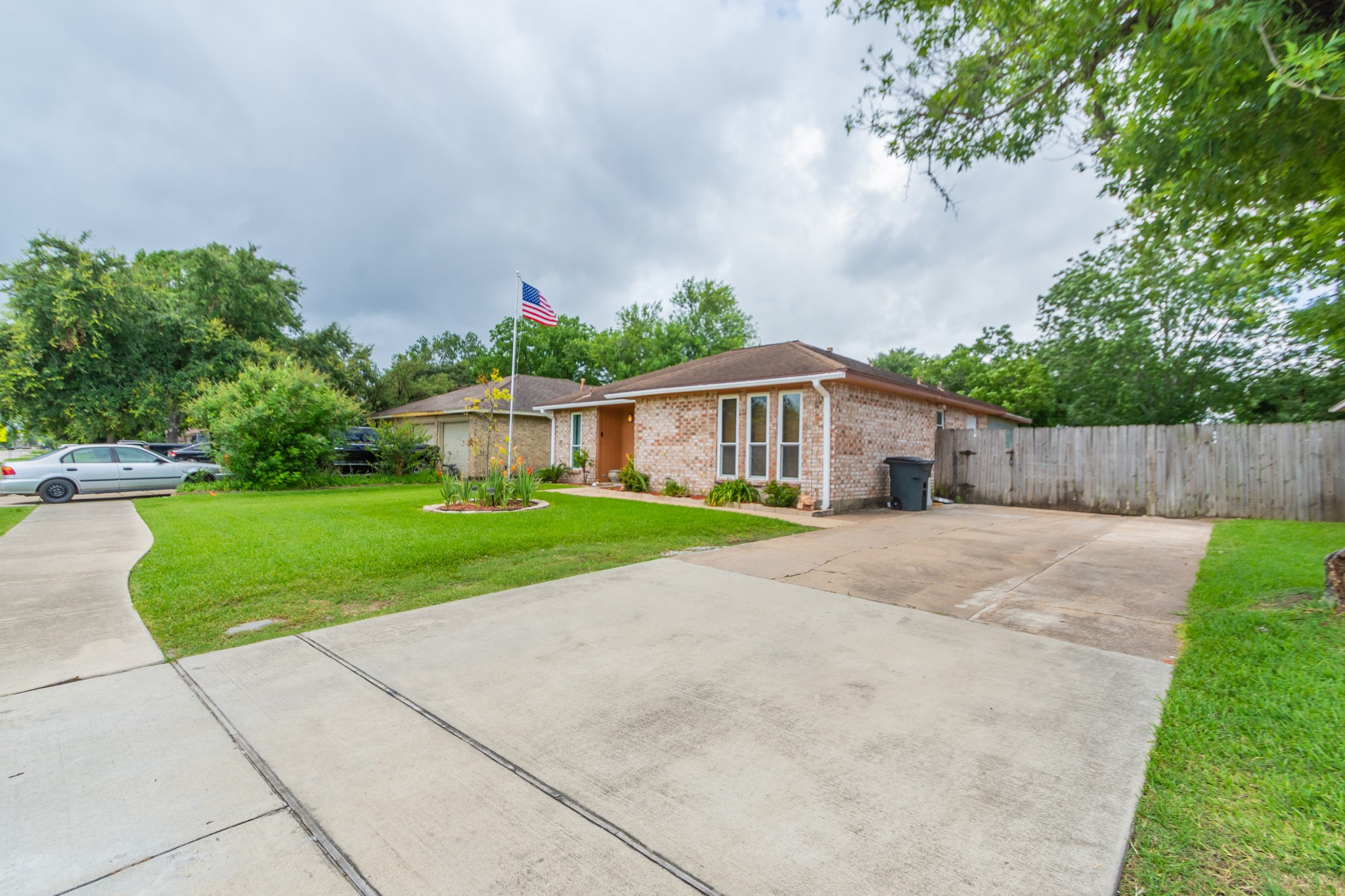 1714 Magnolia Drive Property Photo 2