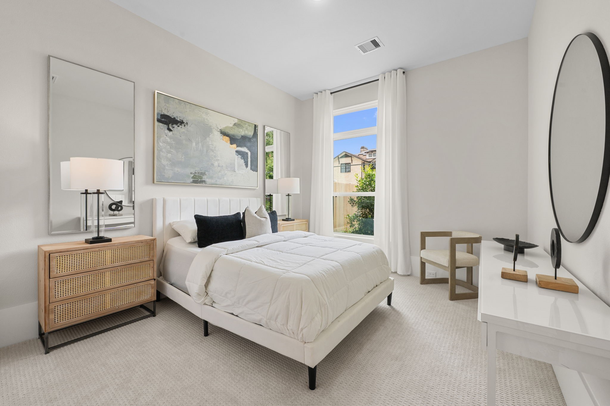 1306 Zora Street Property Photo 6