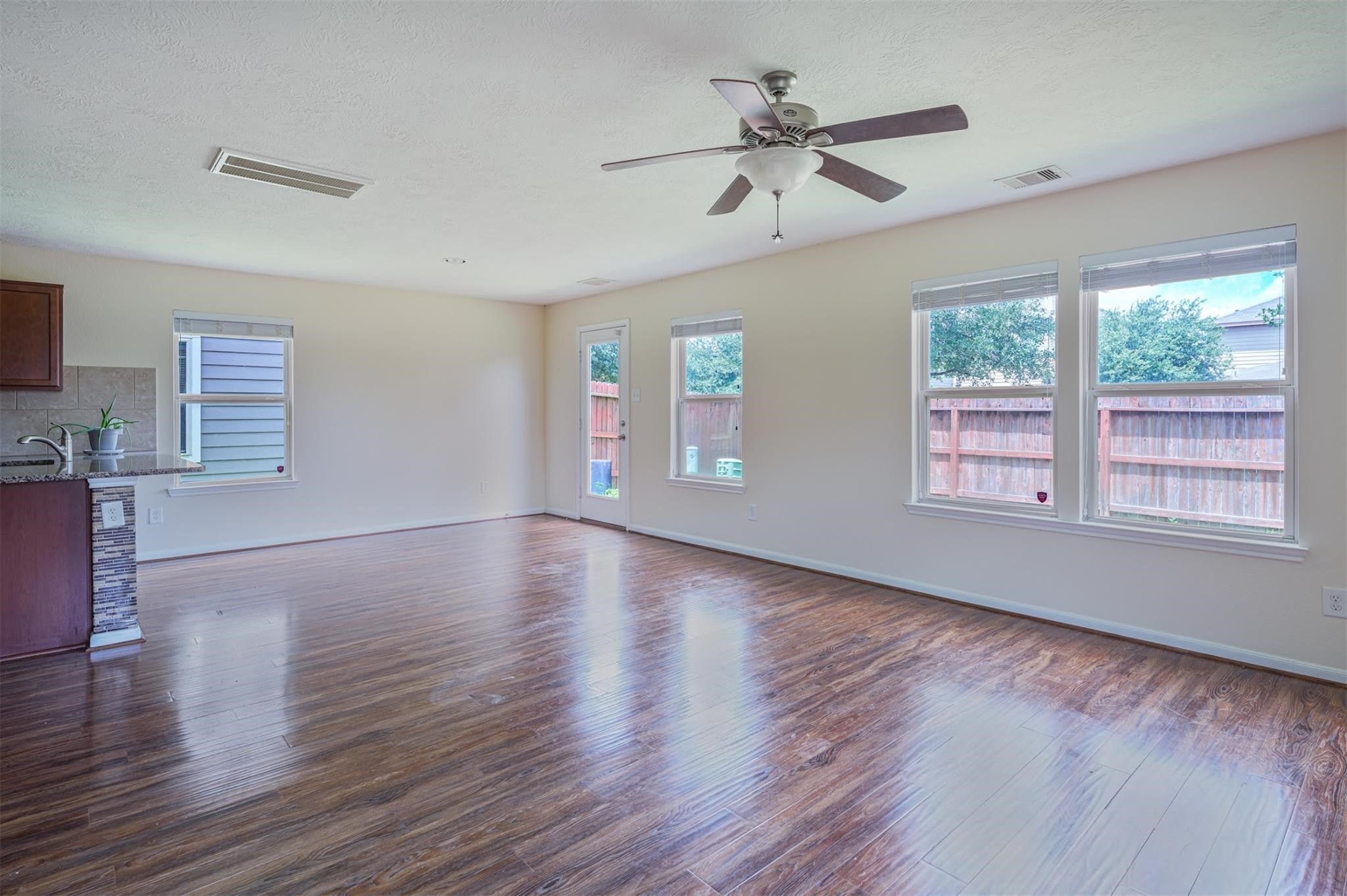 18961 Bobcat Path Court Property Photo 3