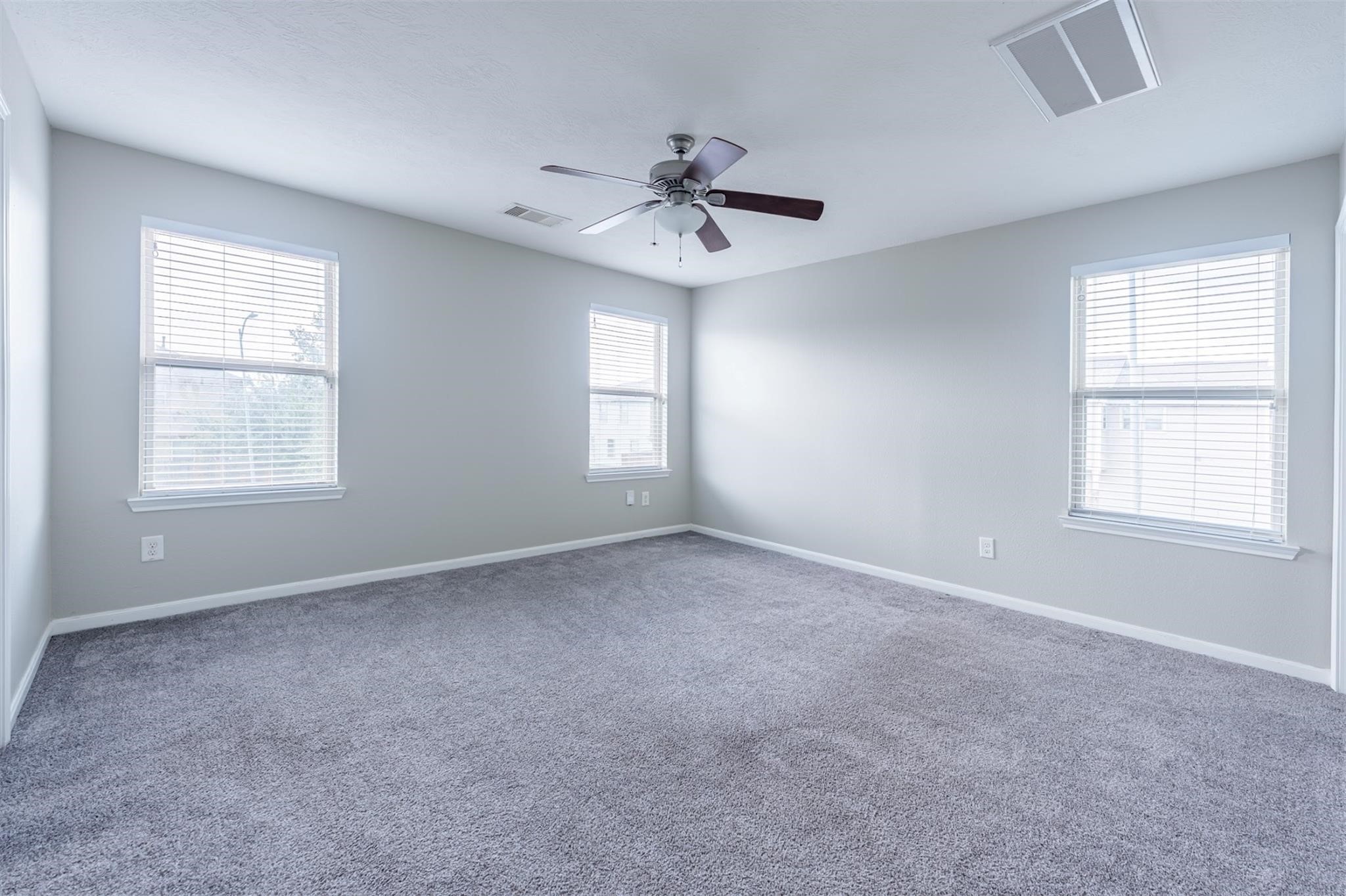 18961 Bobcat Path Court Property Photo 9