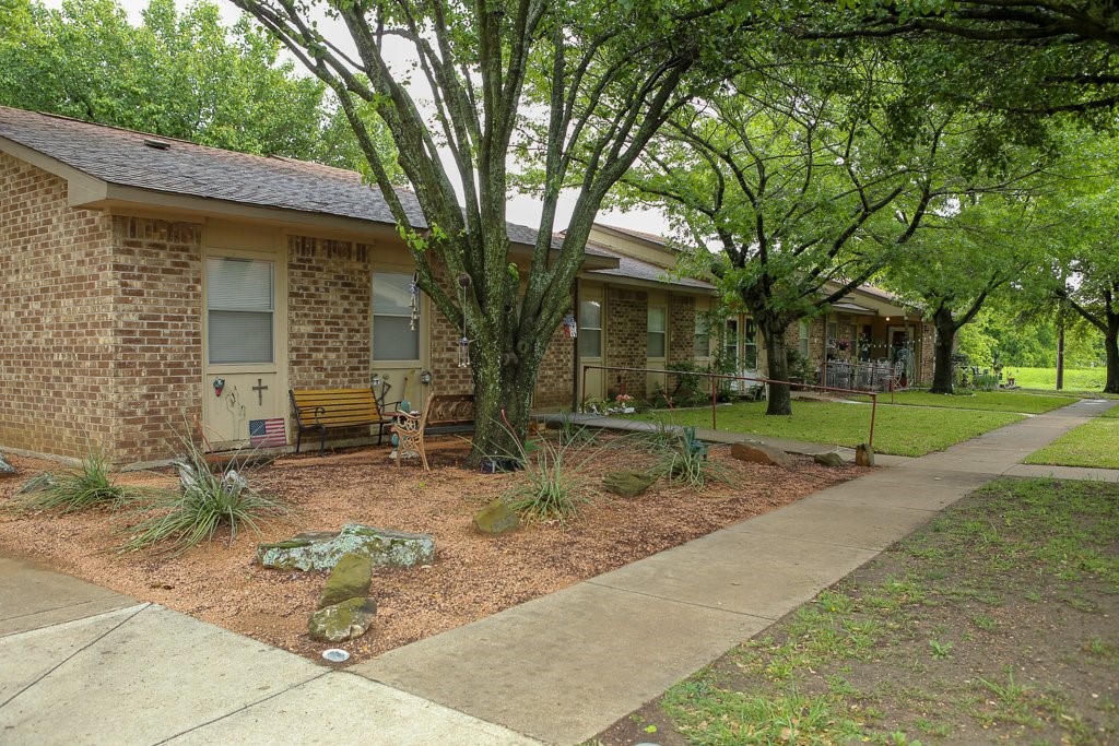 125 Janis Street Property Photo 2