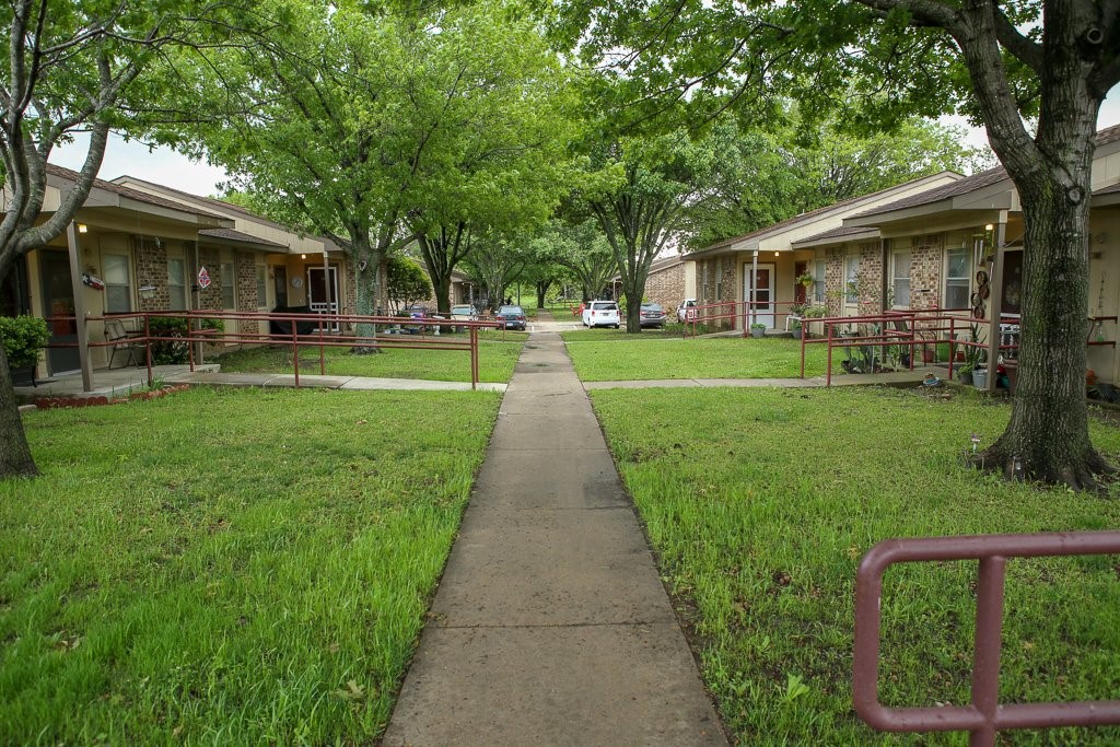 125 Janis Street Property Photo 4