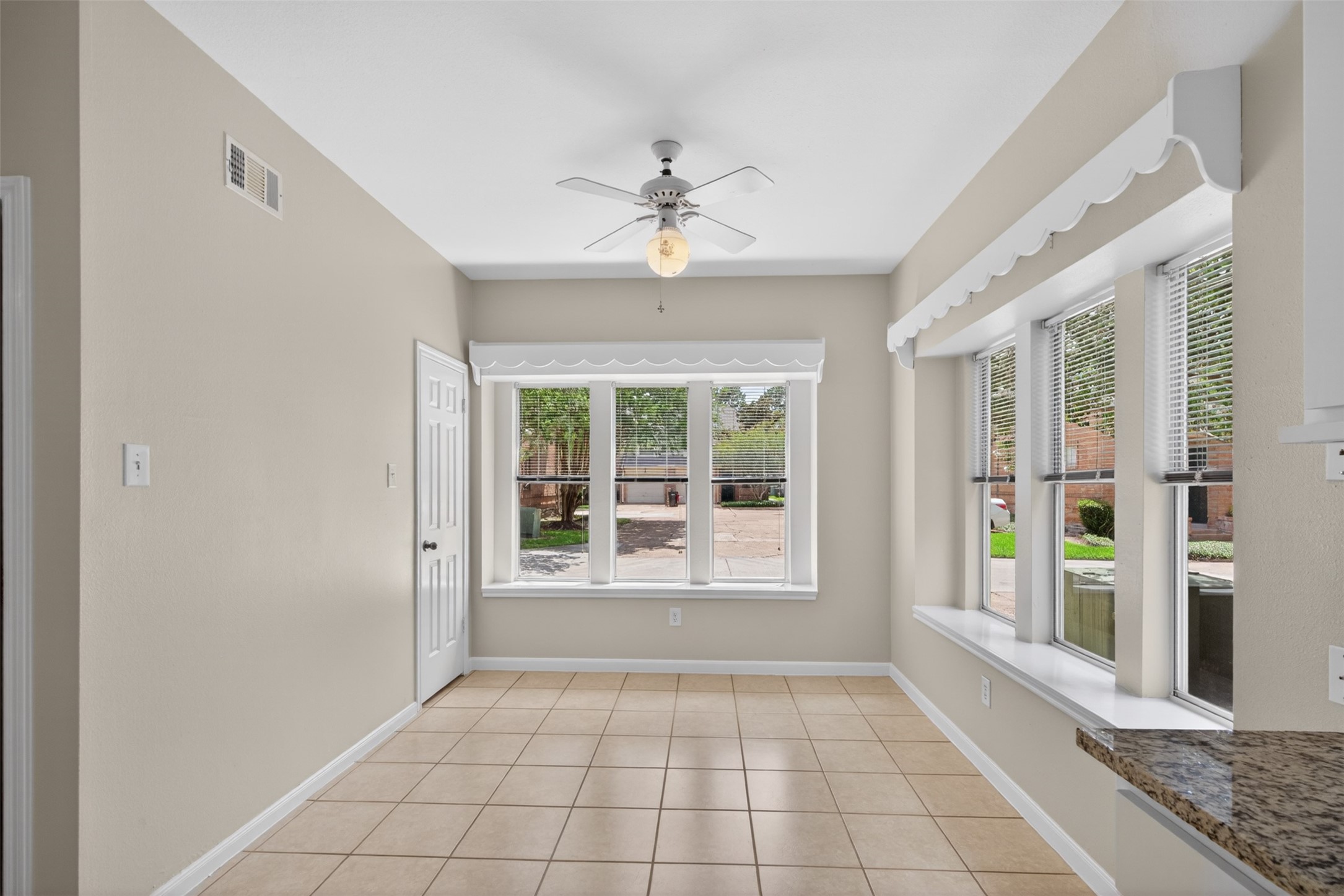 5515 Strack Road 135 Property Photo 13