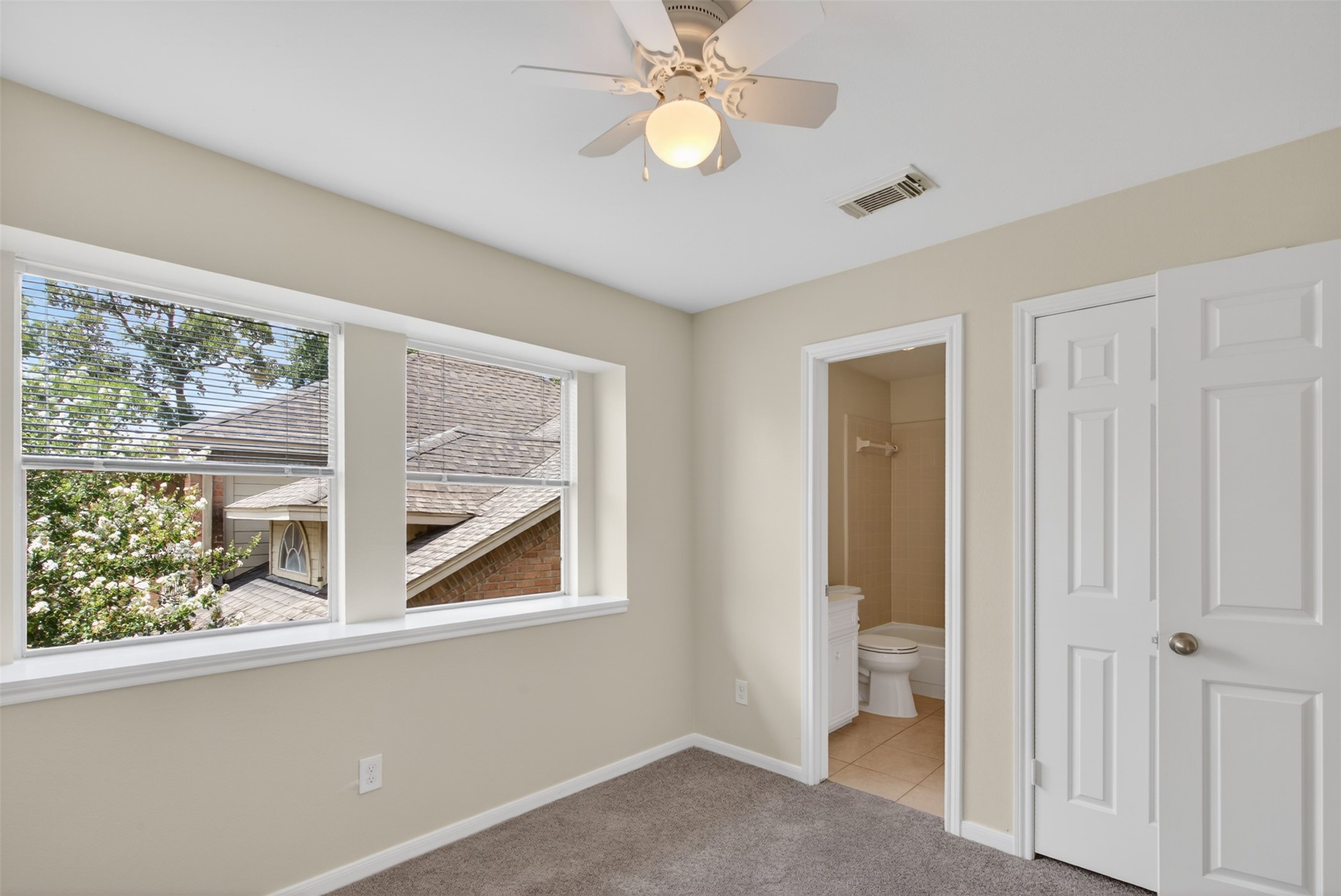 5515 Strack Road 135 Property Photo 26