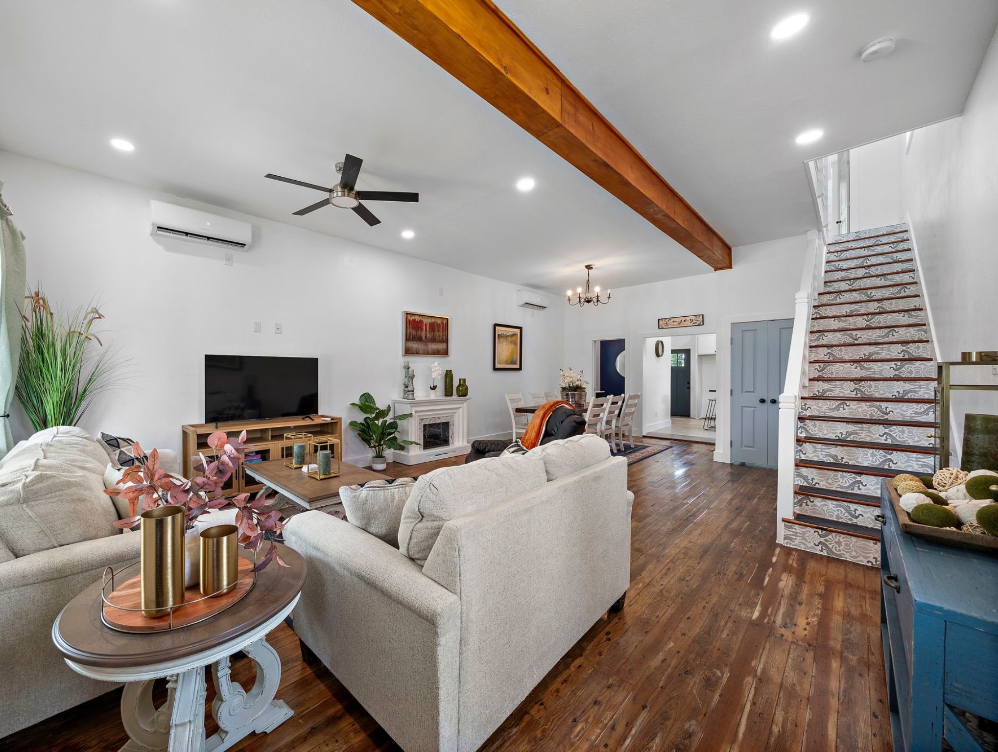 2815 Ball Steet Property Photo