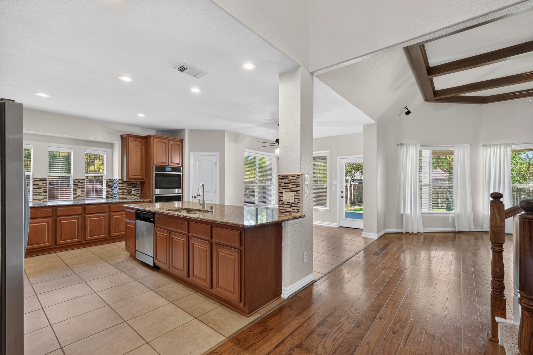 103 Arbor Ridge Court Property Photo 6