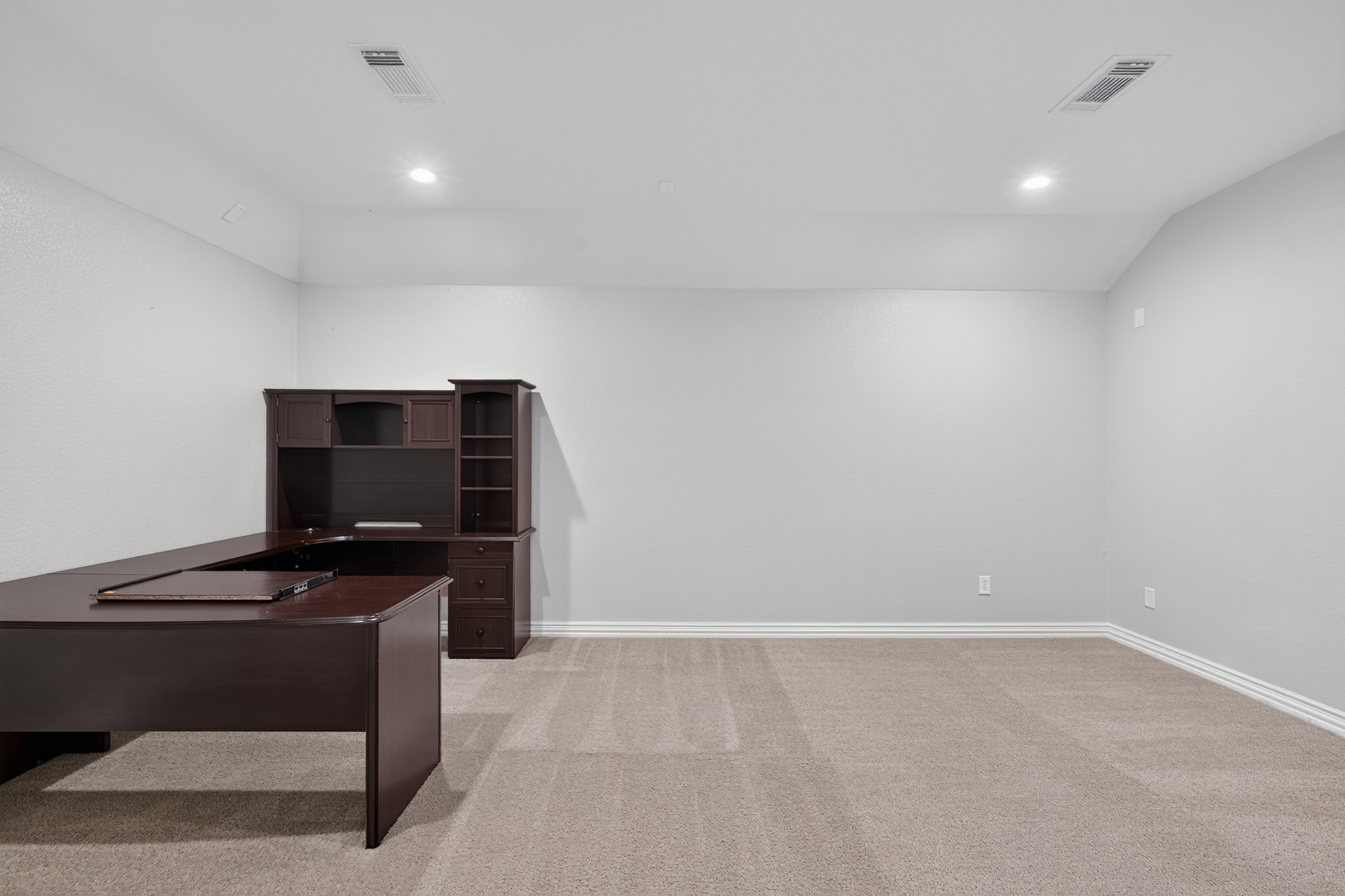103 Arbor Ridge Court Property Photo 28