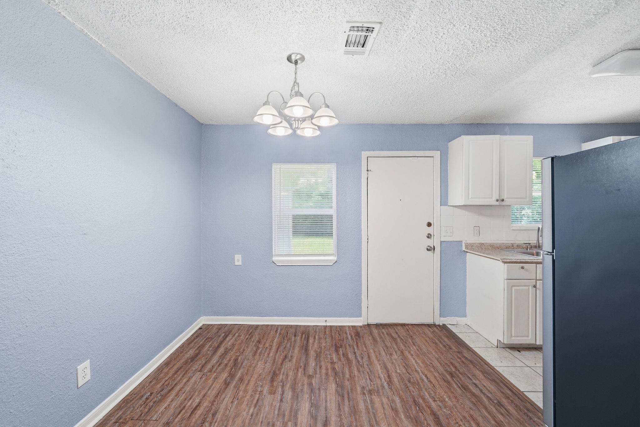 8146 Panay Drive Property Photo 10