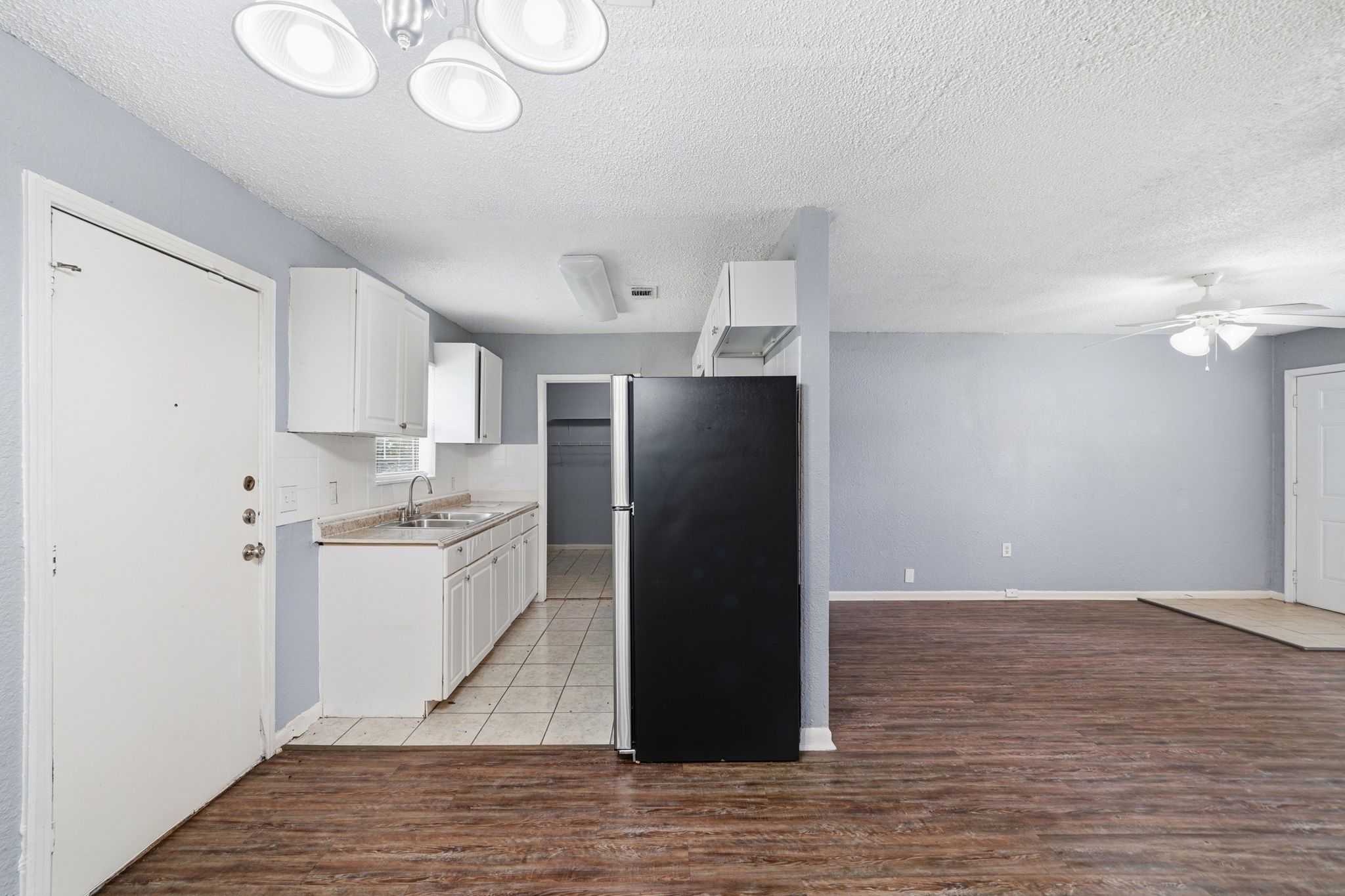8146 Panay Drive Property Photo 11