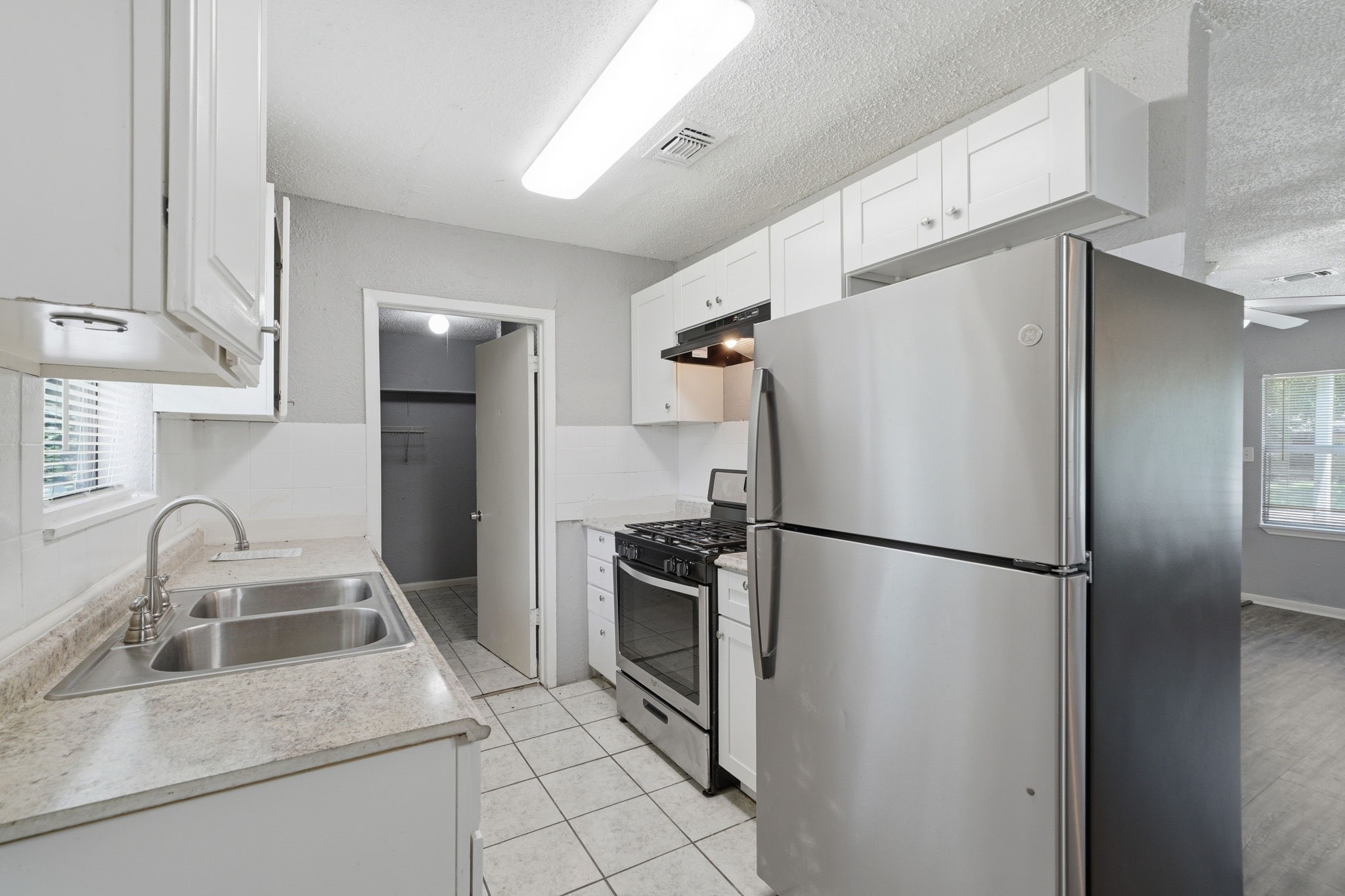 8146 Panay Drive Property Photo 13