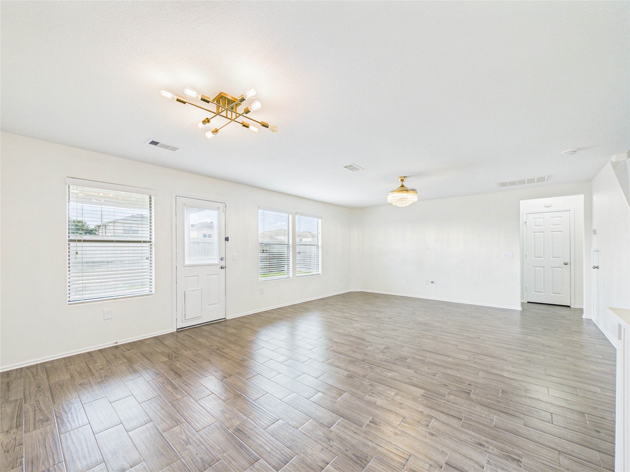 21315 Slate Crossing Lane Property Photo 13