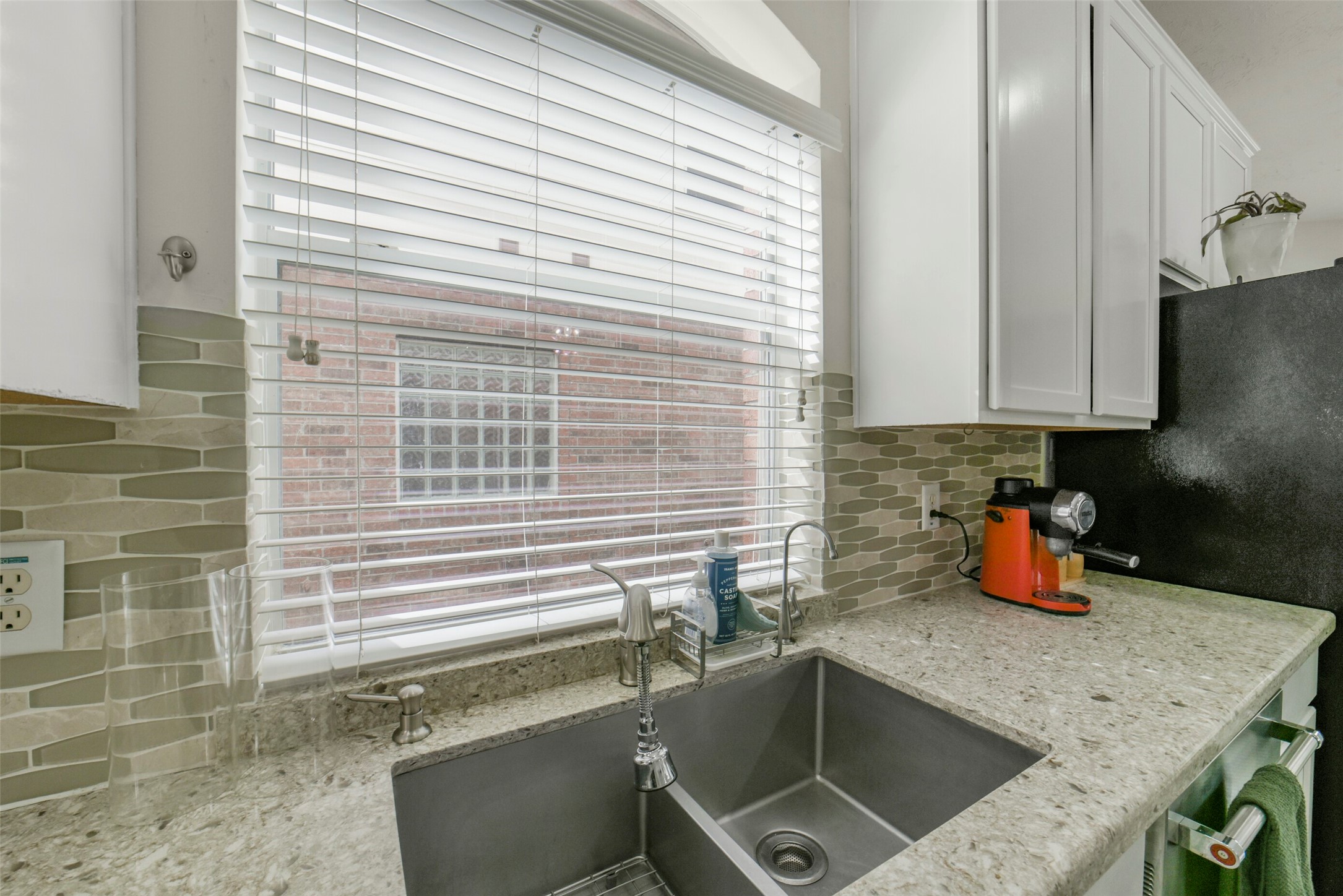 17319 Deep Prairie Drive Property Photo 13