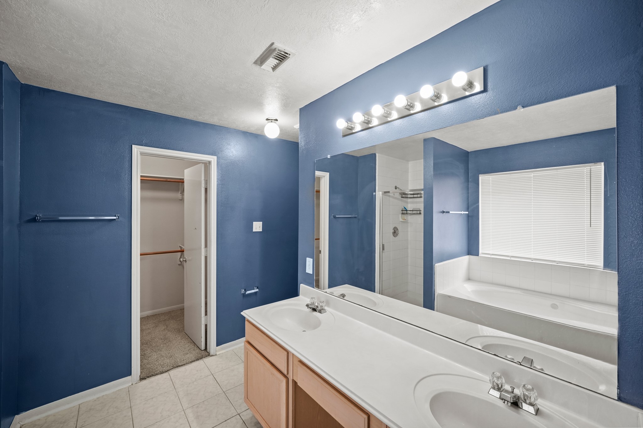 19322 Cactus Rose Drive Property Photo 5