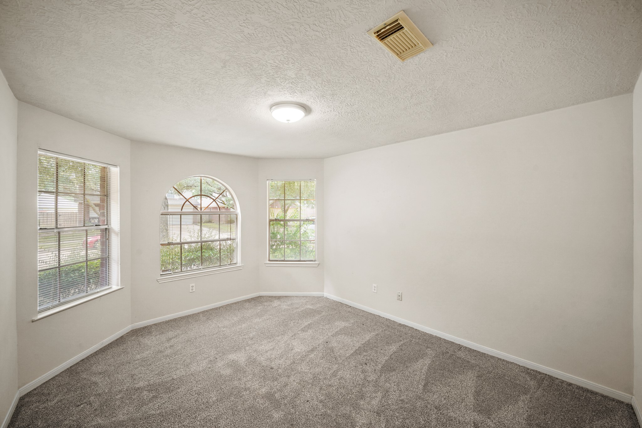 19322 Cactus Rose Drive Property Photo 8