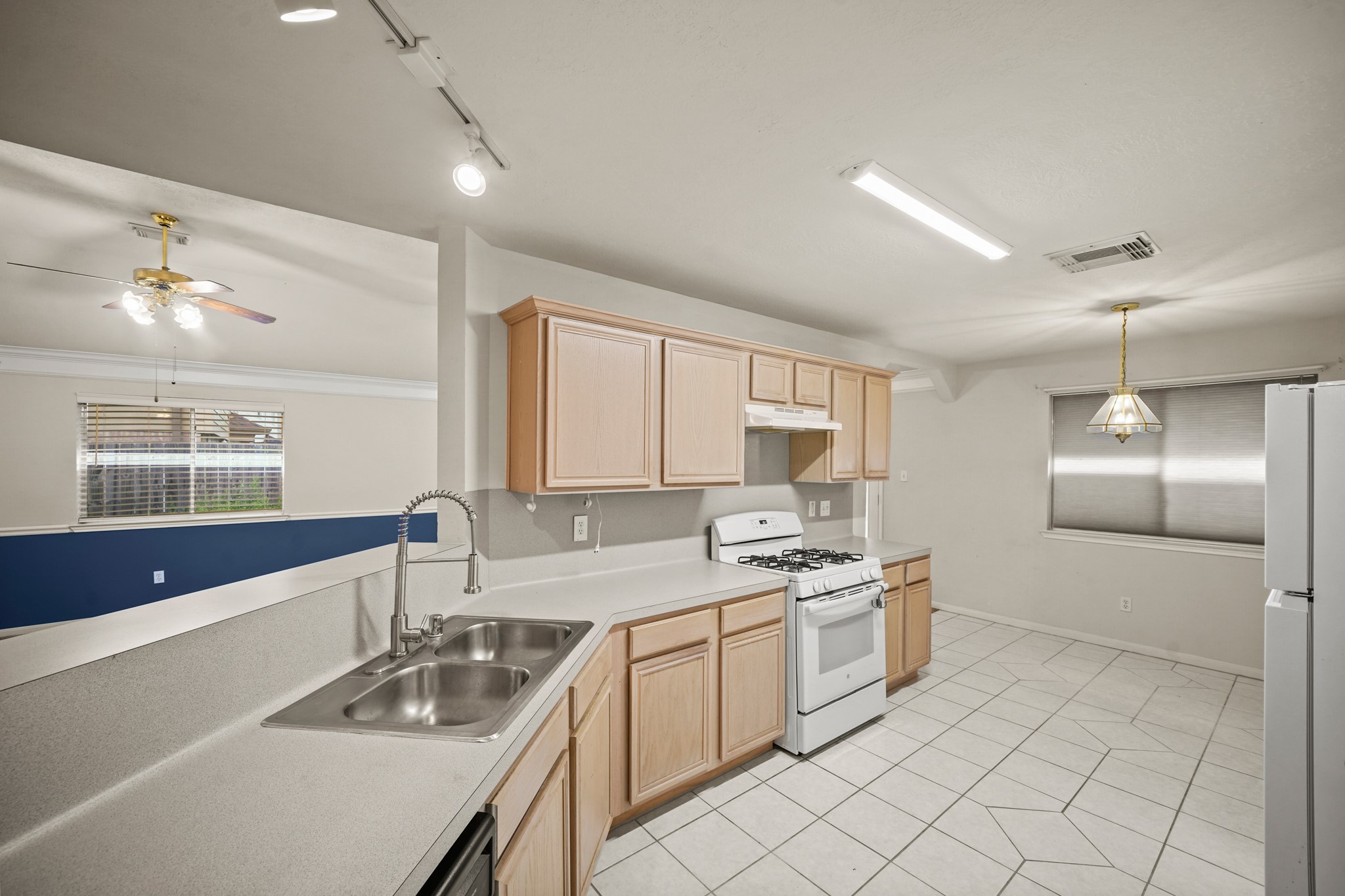 19322 Cactus Rose Drive Property Photo 25