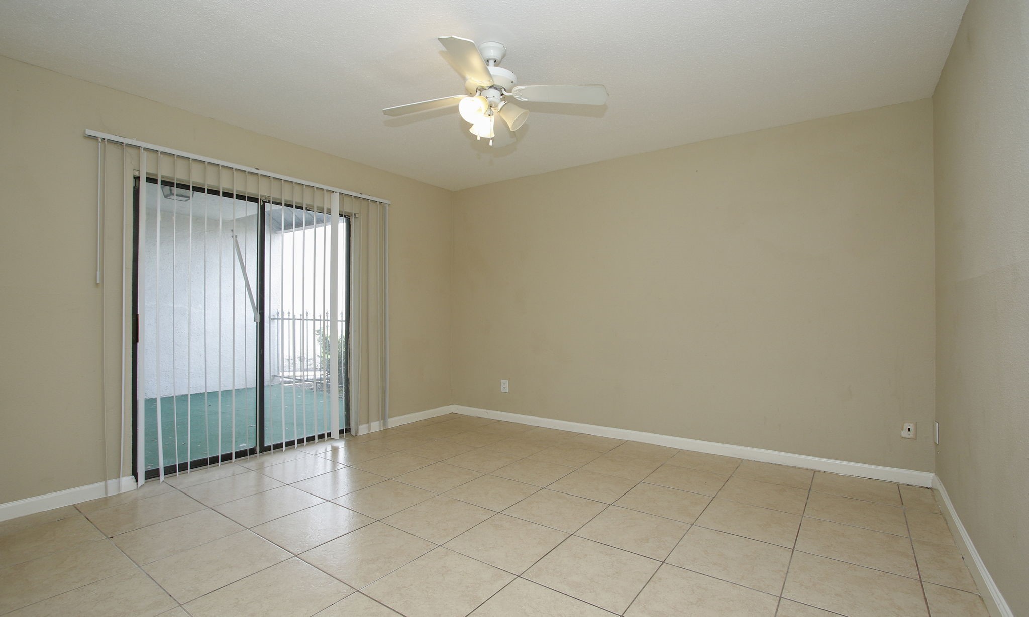 2822 S Bartell Drive 6 Property Photo 15