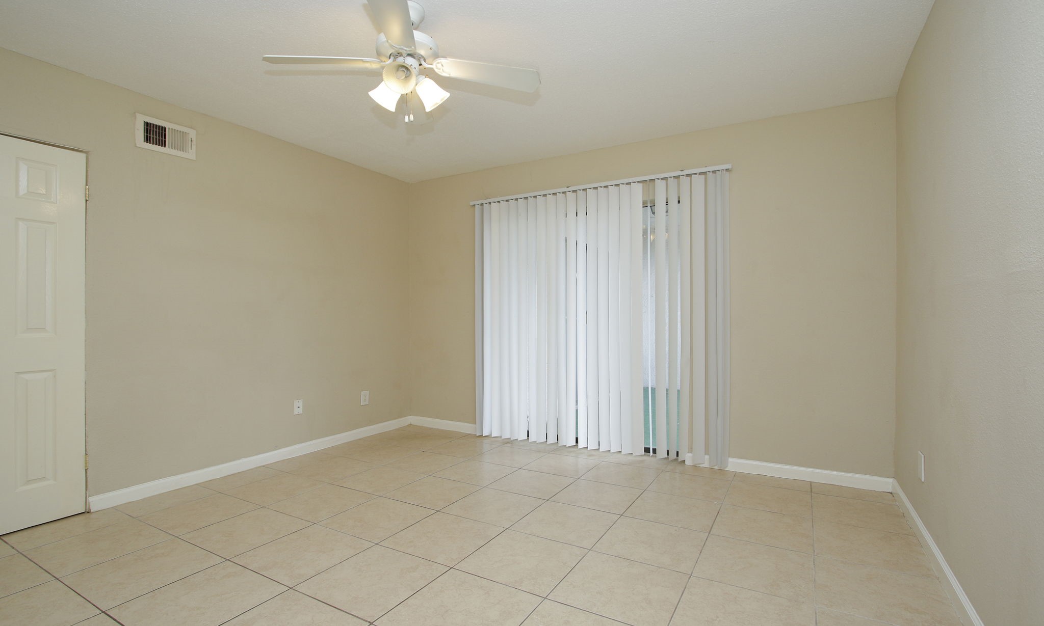 2822 S Bartell Drive 6 Property Photo 17