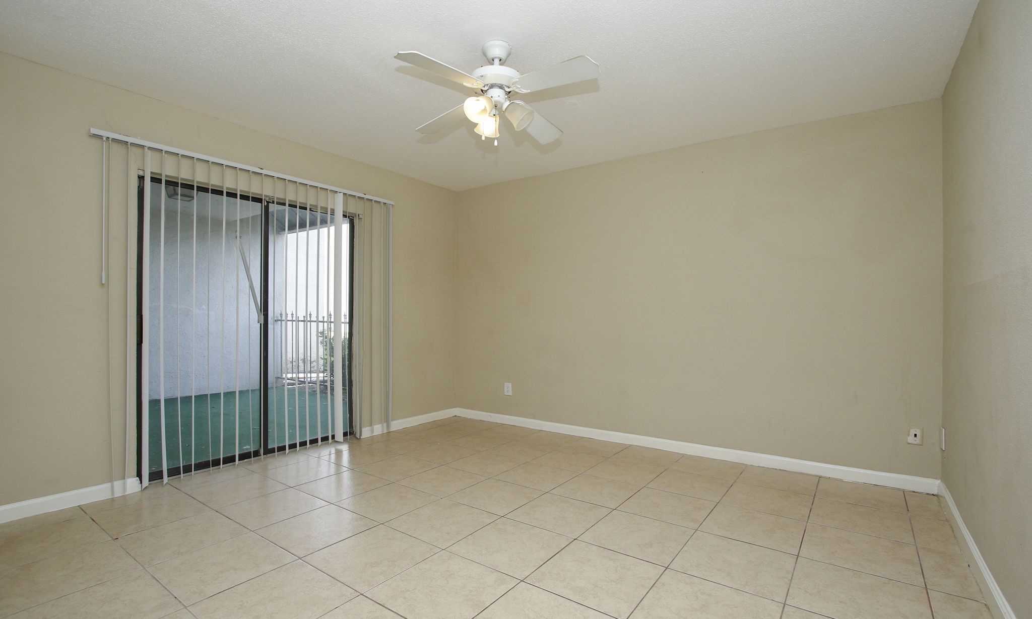 2822 S Bartell Drive 6 Property Photo 18