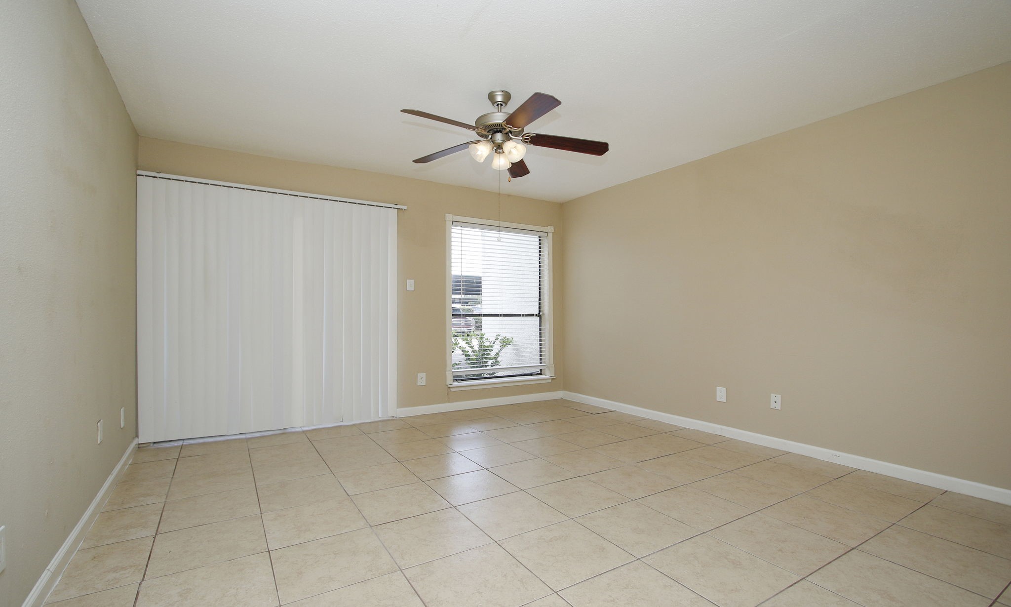 2822 S Bartell Drive 6 Property Photo 19