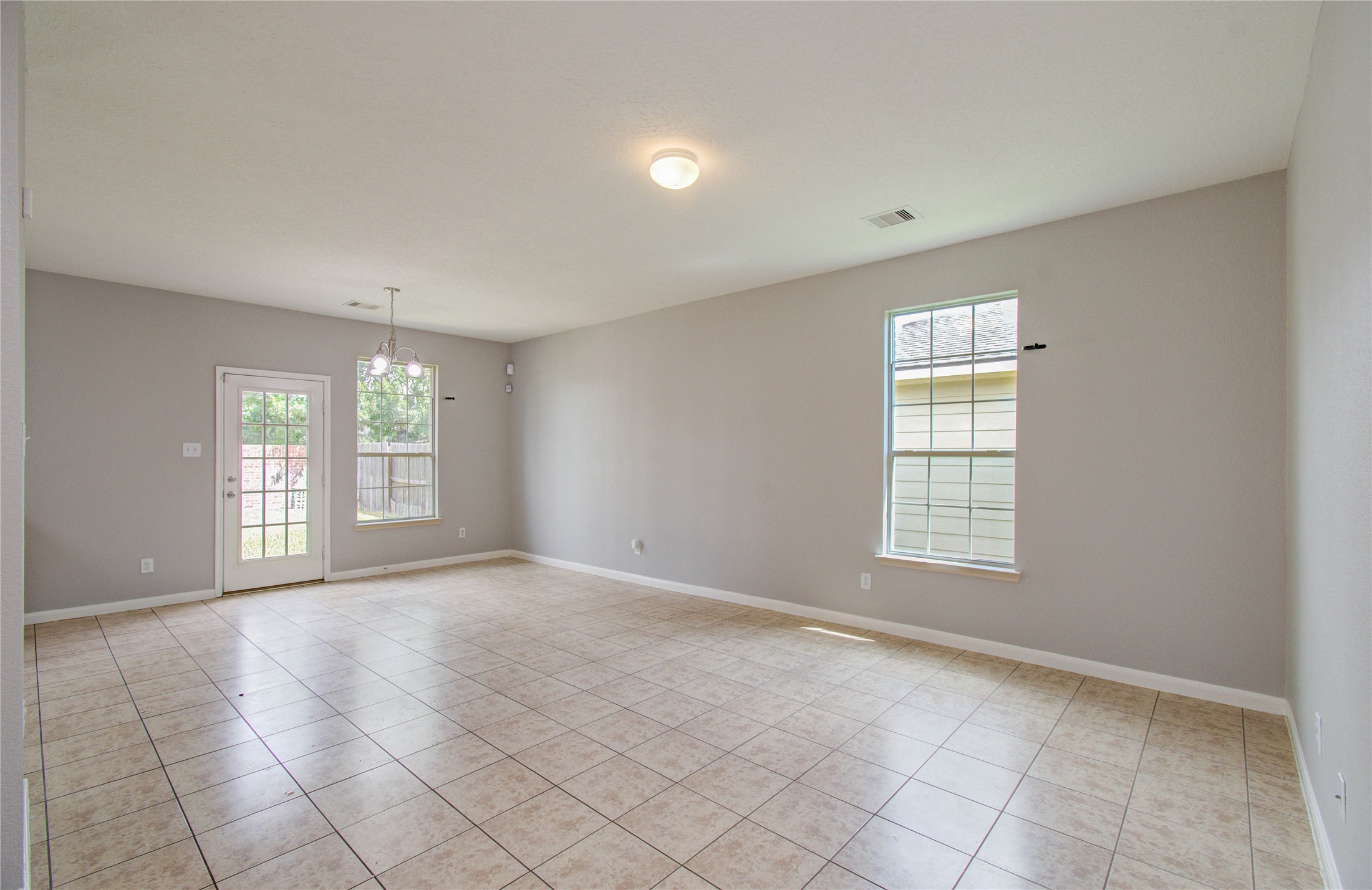 19718 Redwood Manor Lane Property Photo 11