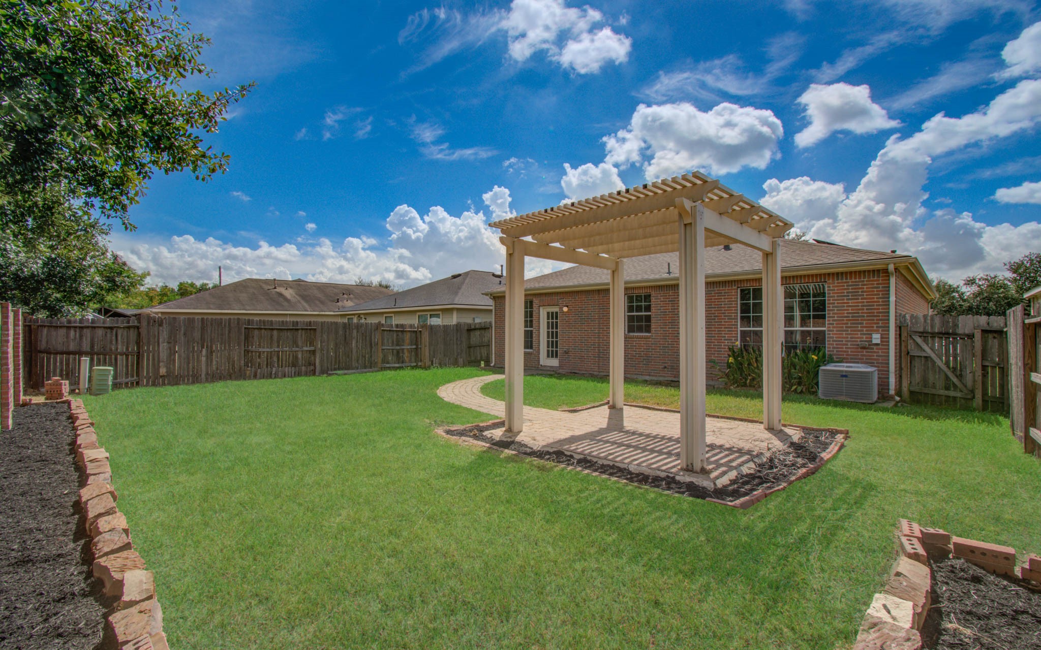 19718 Redwood Manor Lane Property Photo 32