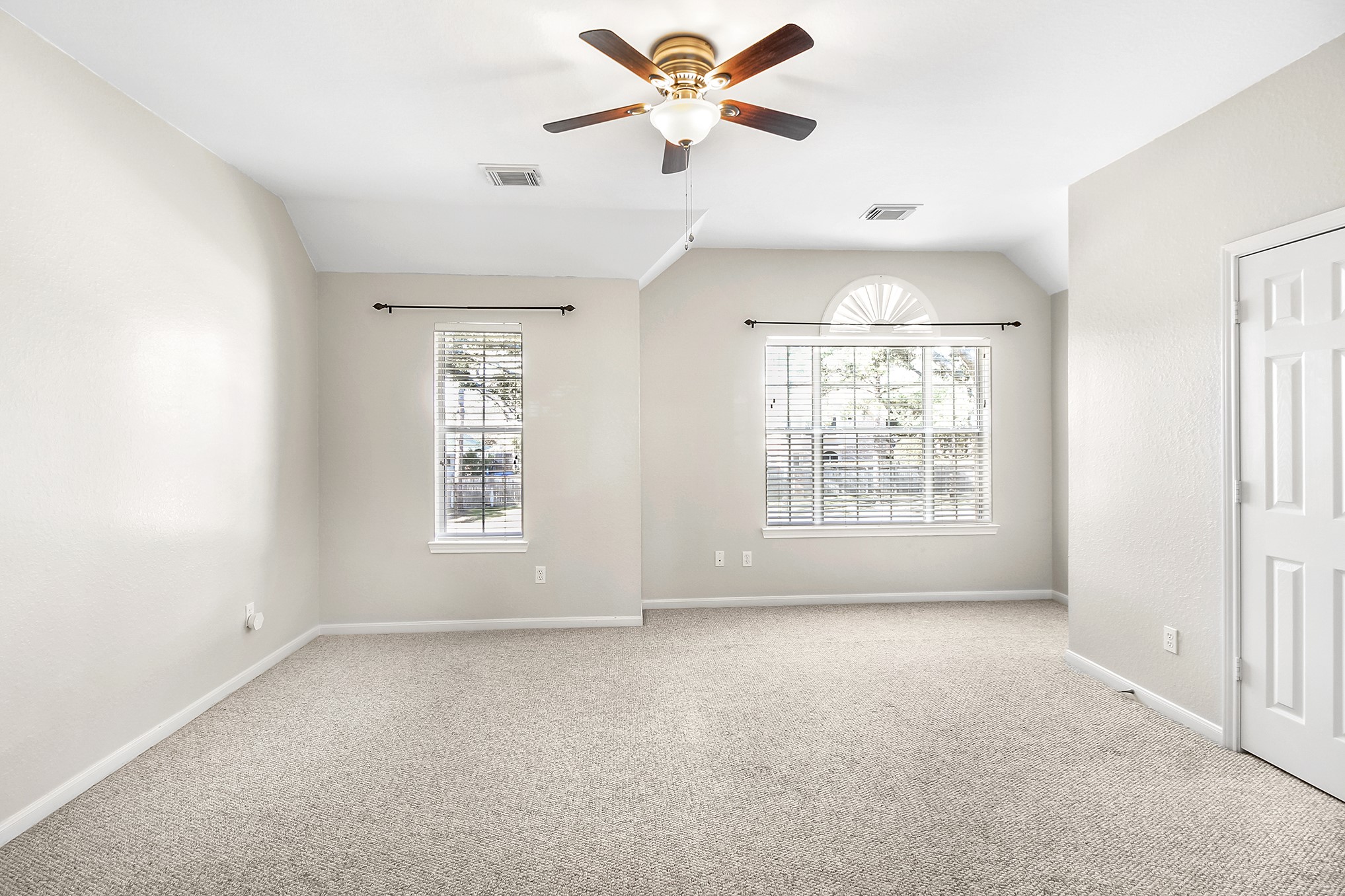 803 Chisel Point Drive Property Photo 32
