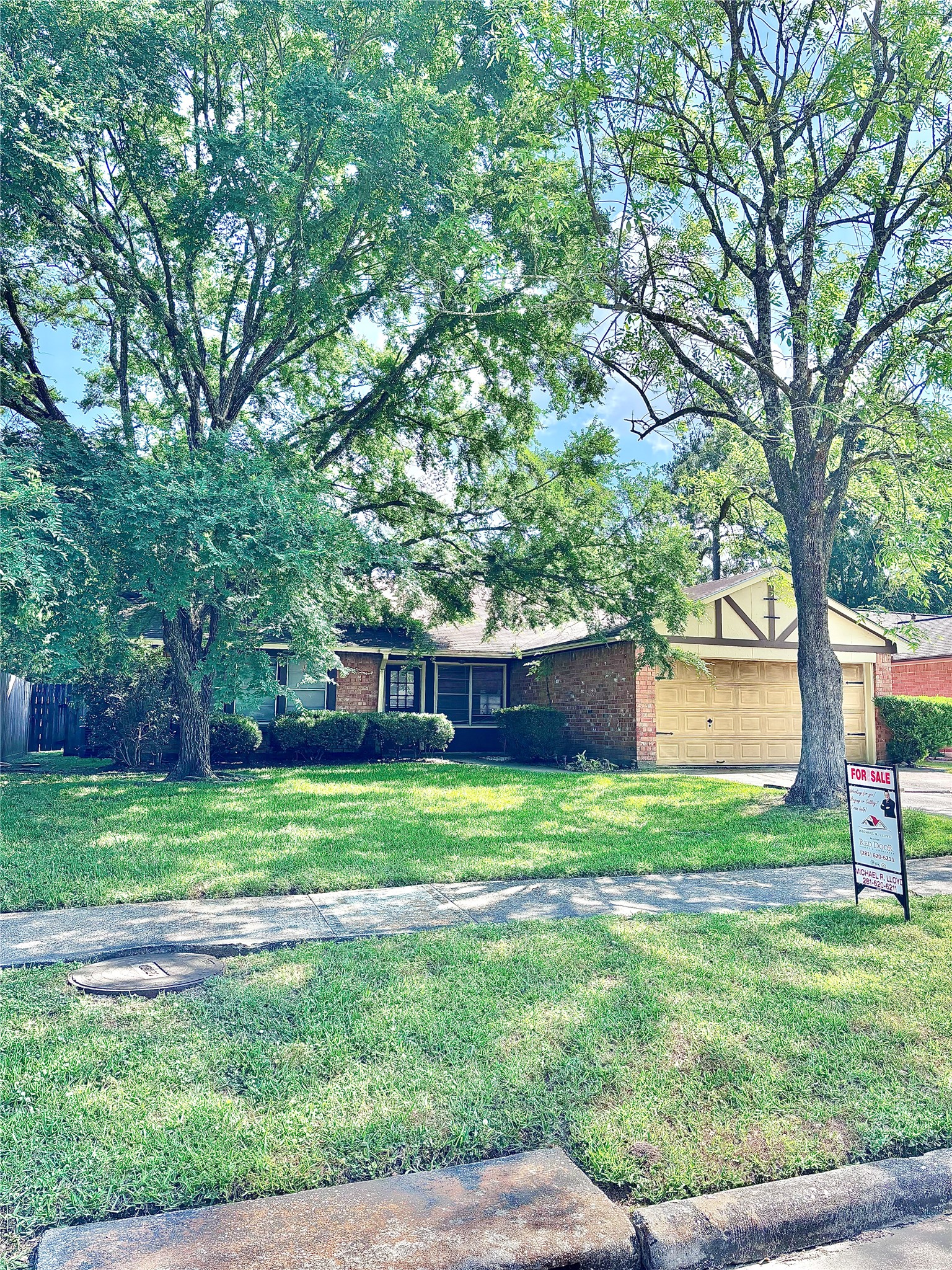 6234 Brookgate Drive Property Photo 1