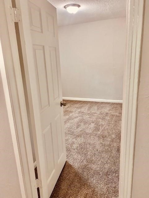 942 Oakstone Street Property Photo 6