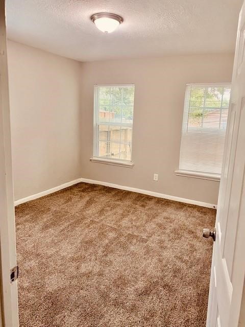 942 Oakstone Street Property Photo 12