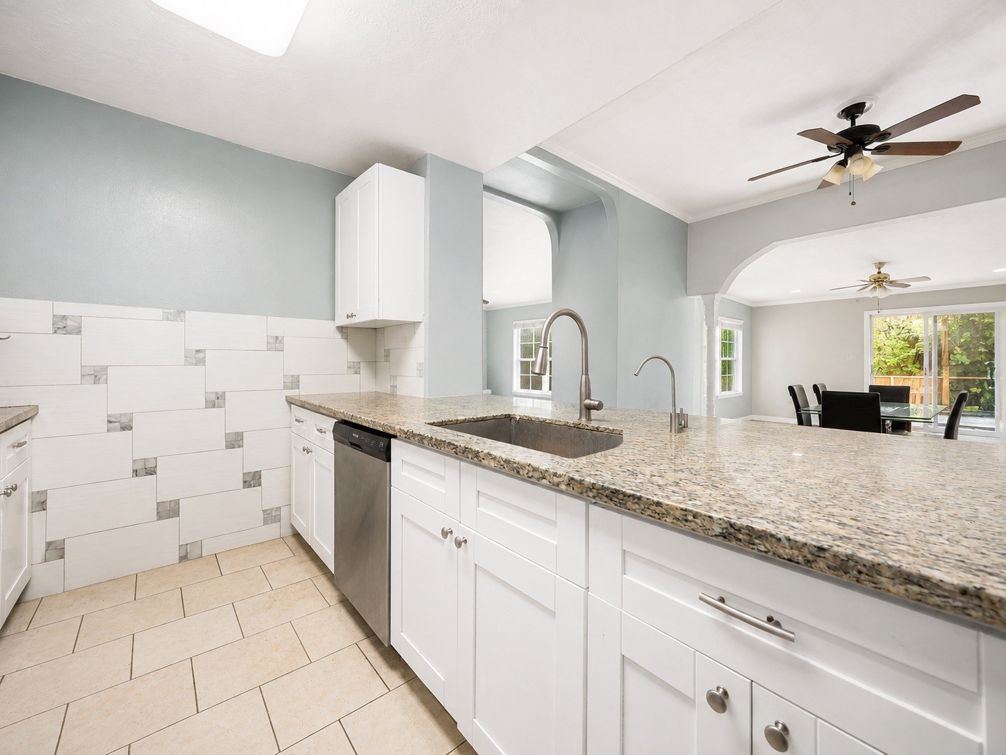 3930 Todwick Lane Property Photo 11