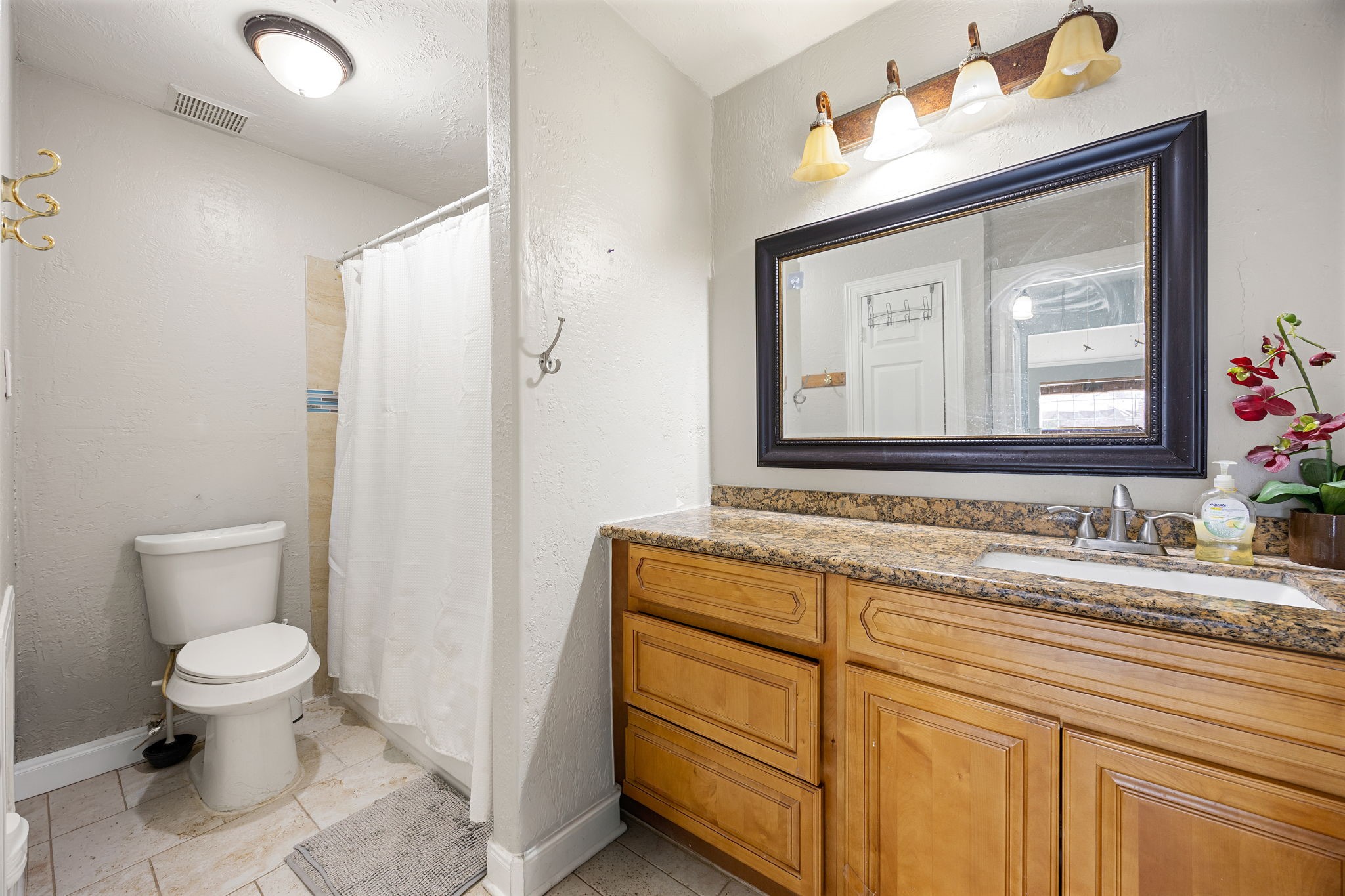 3930 Todwick Lane Property Photo 20