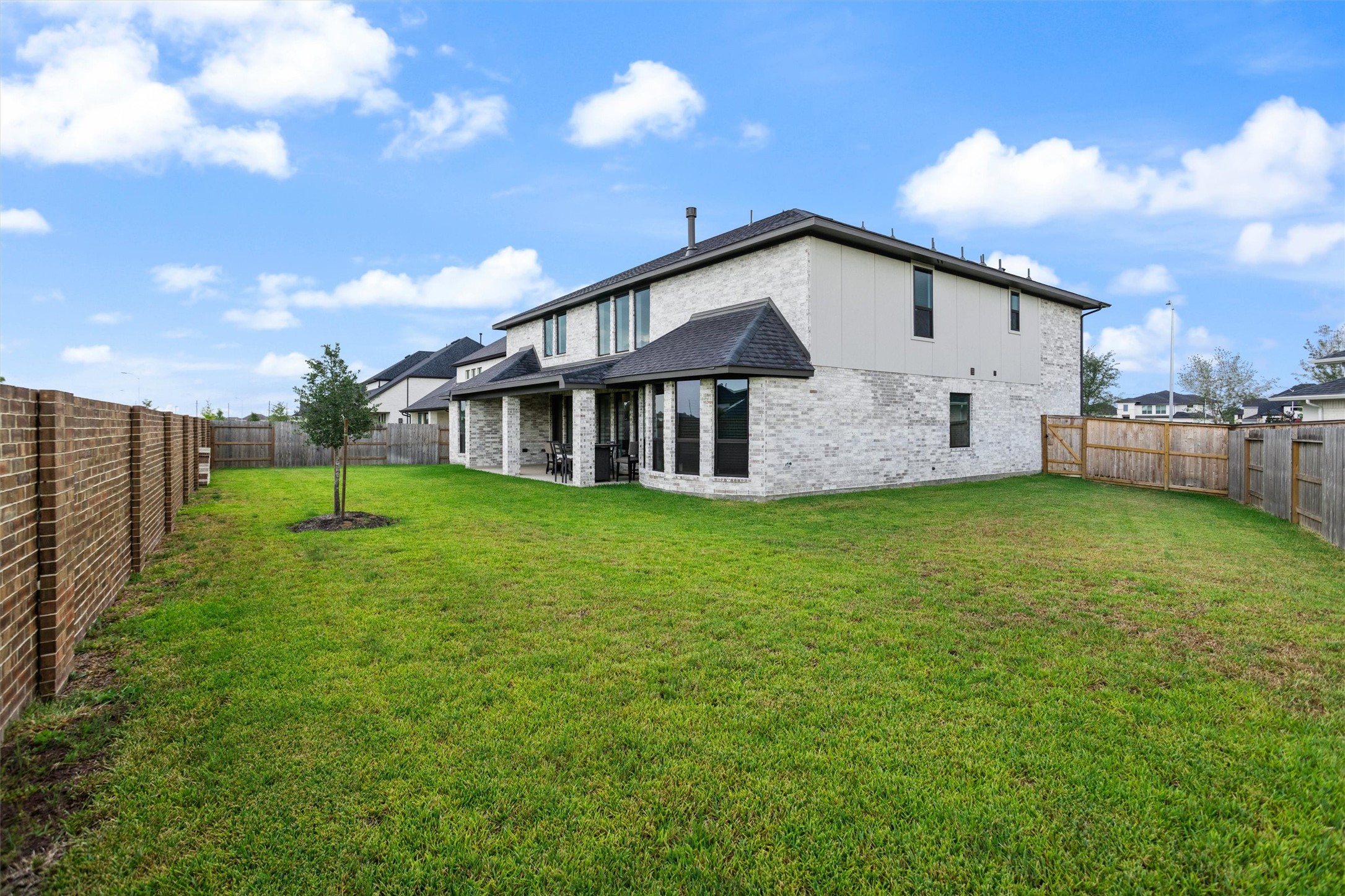 25246 Bamburgh Drive Property Photo 48