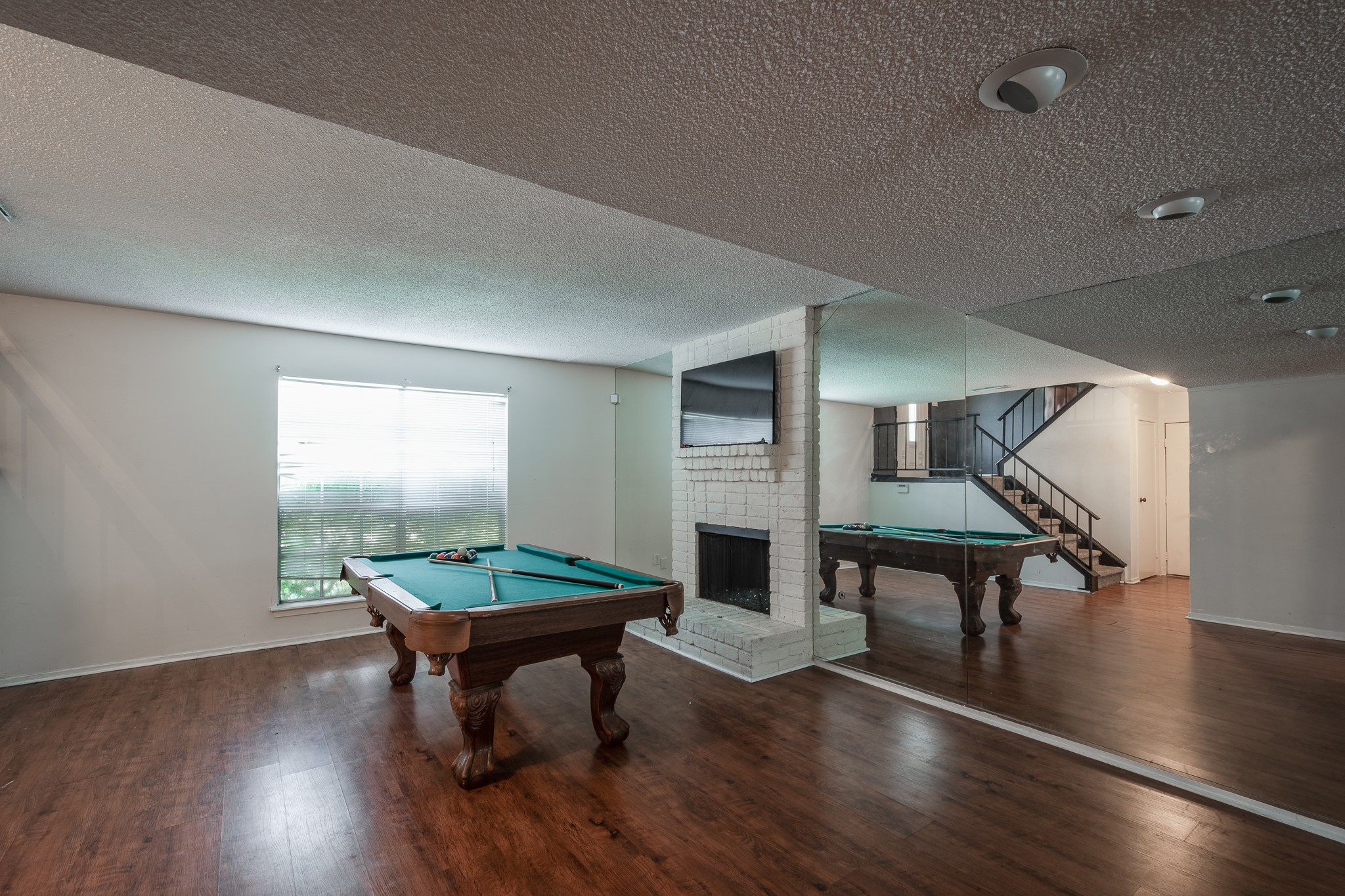 3423 Meadowview Drive Property Photo 6