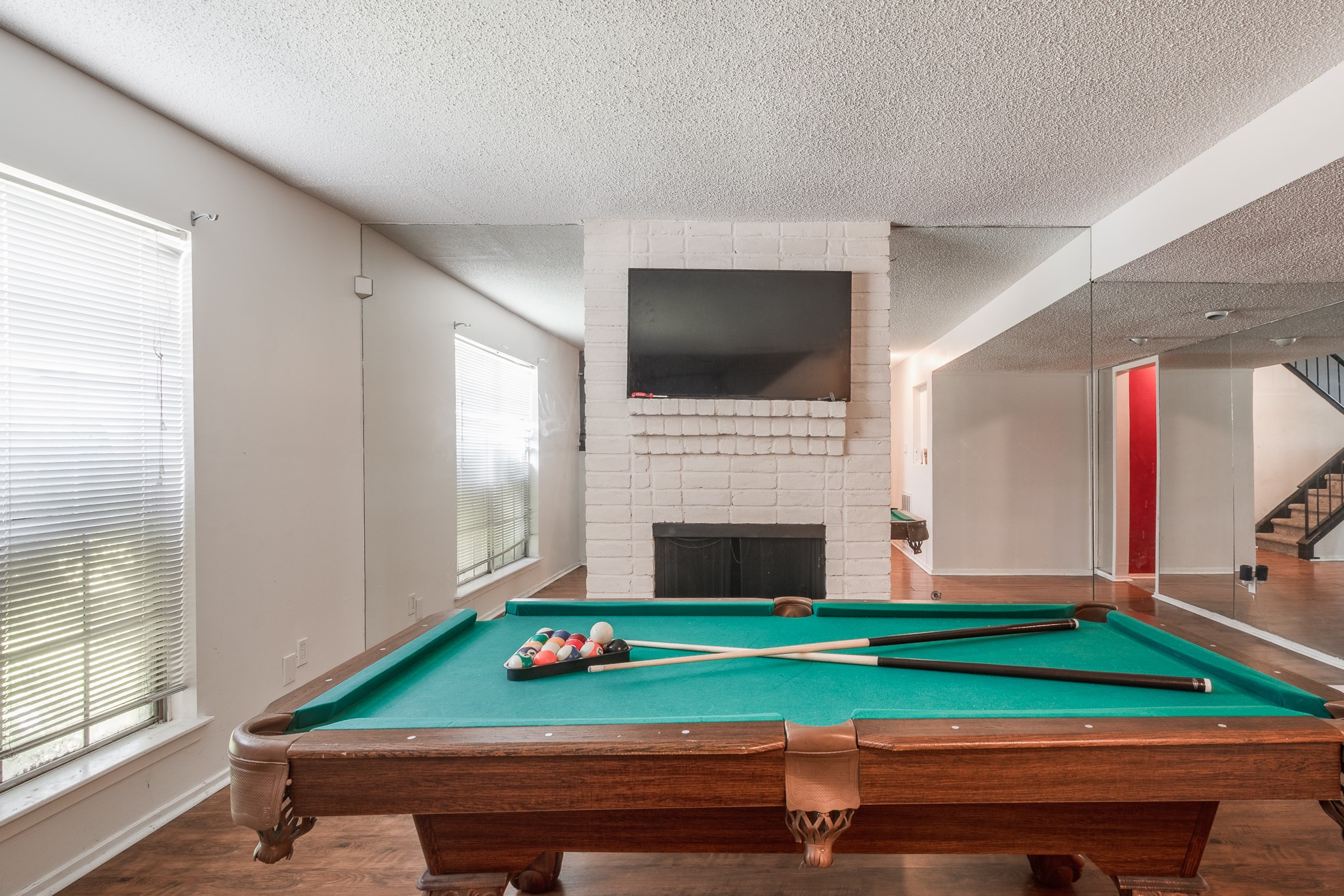 3423 Meadowview Drive Property Photo 8