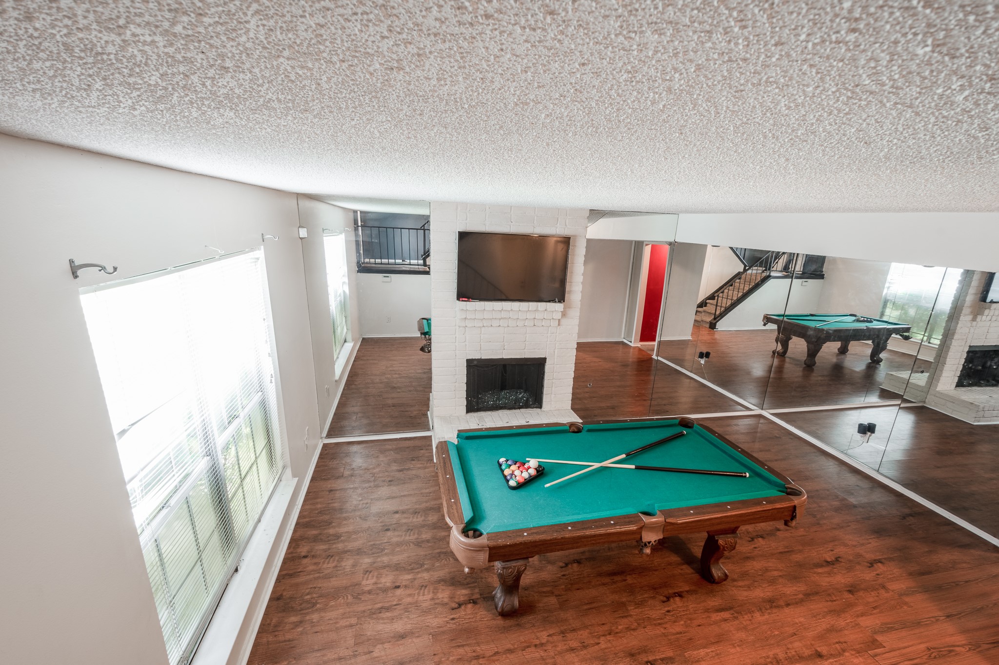 3423 Meadowview Drive Property Photo 9
